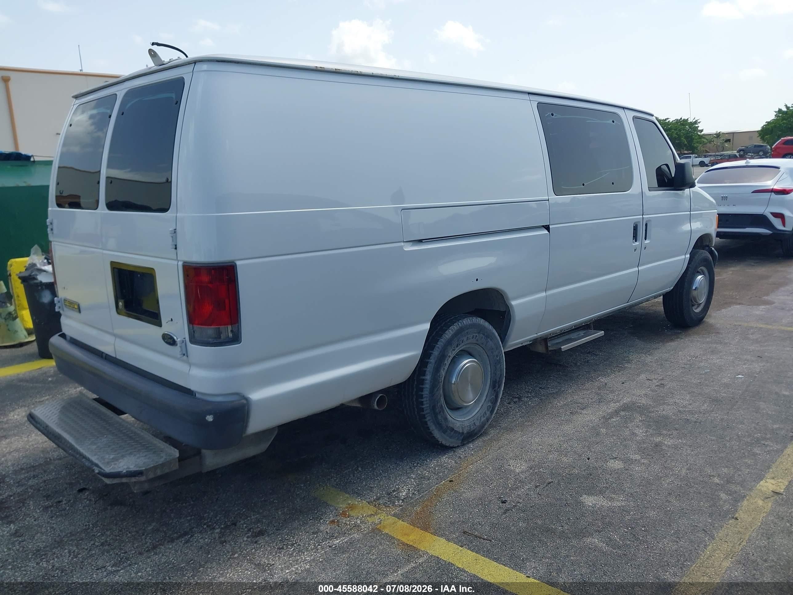2006 Ford E-350 Super Duty Commercial/recreational White vin: 1FTSS34L16HA90164