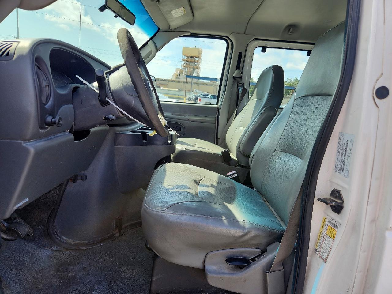 2006 Ford Econoline E350 Super Duty Van White vin: 1FTSS34L36HB45178