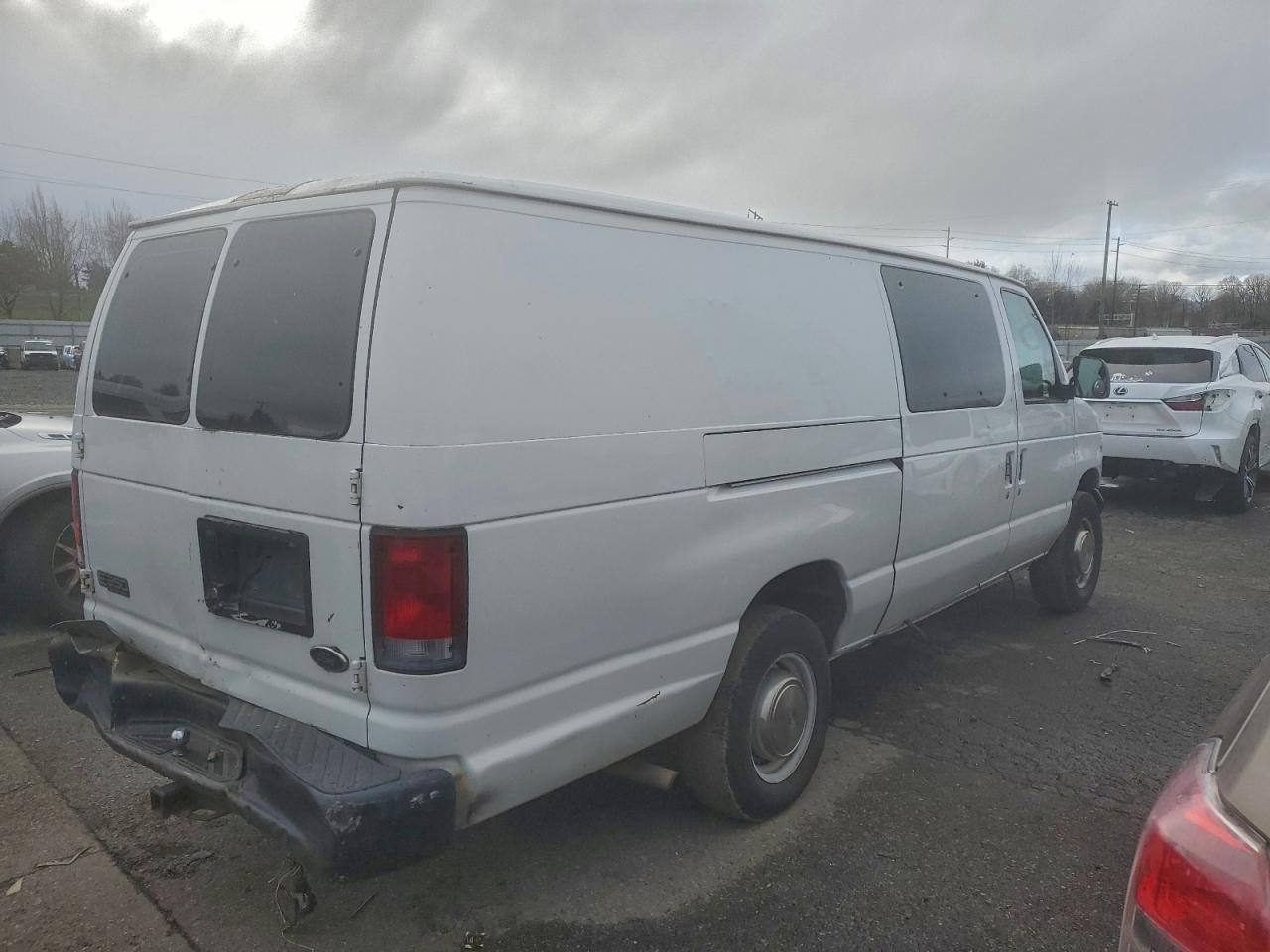 2001 Ford Econoline E350 Super Duty Van Белый vin: 1FTSS34L61HA50073