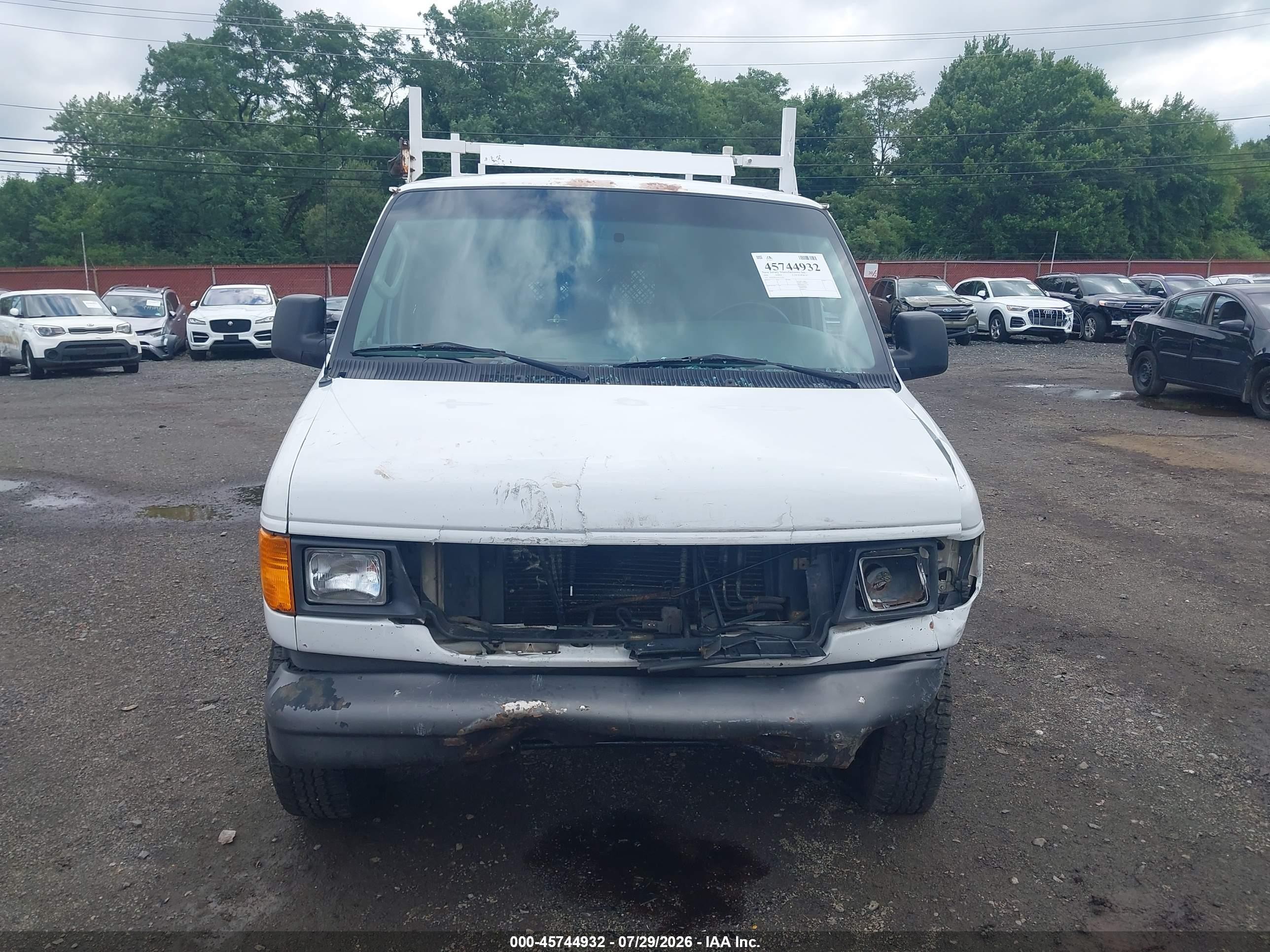 2003 Ford E-350 Super Duty Commercial/recreational White vin: 1FTSS34L83HC07766