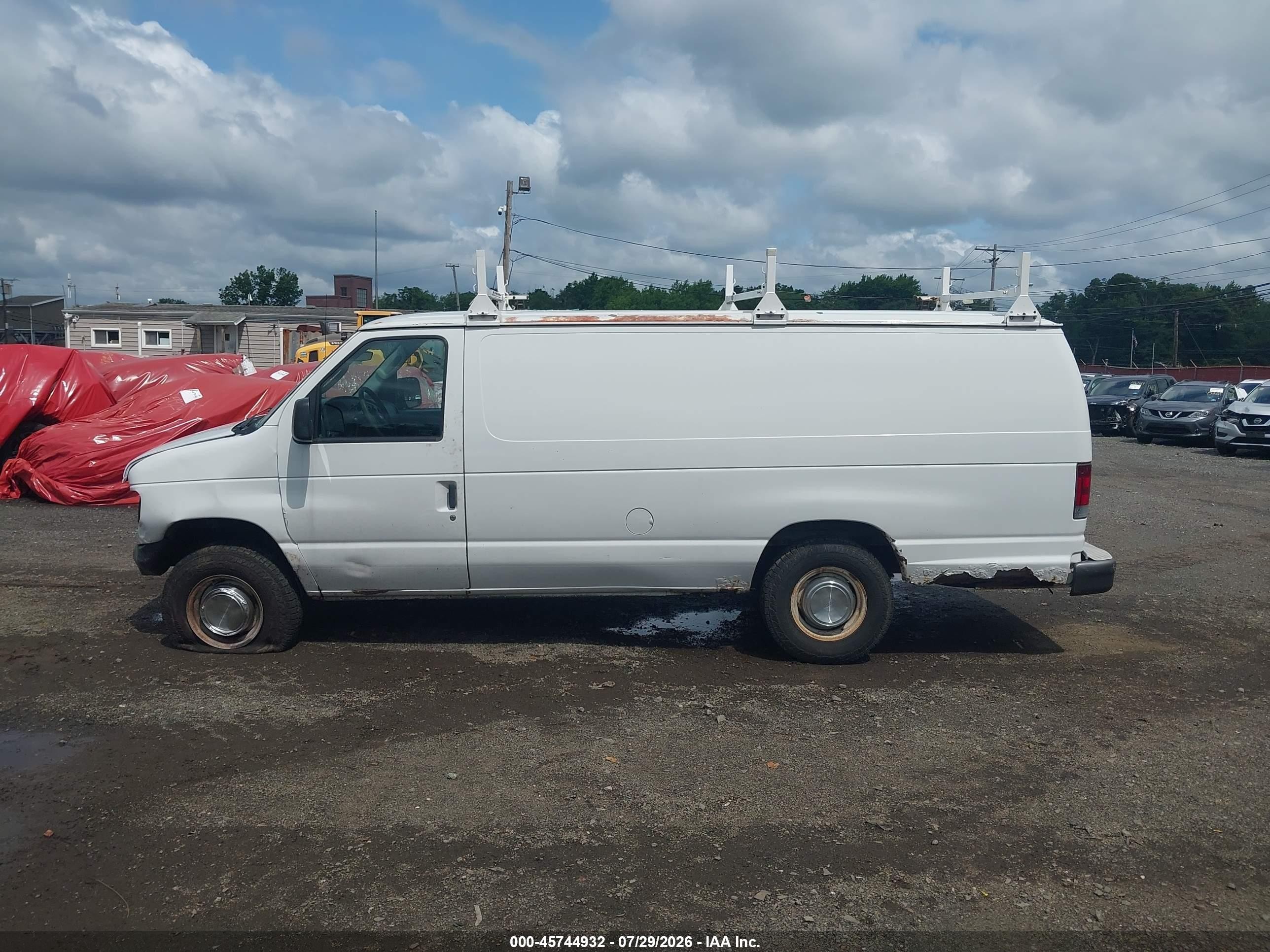 2003 Ford E-350 Super Duty Commercial/recreational White vin: 1FTSS34L83HC07766