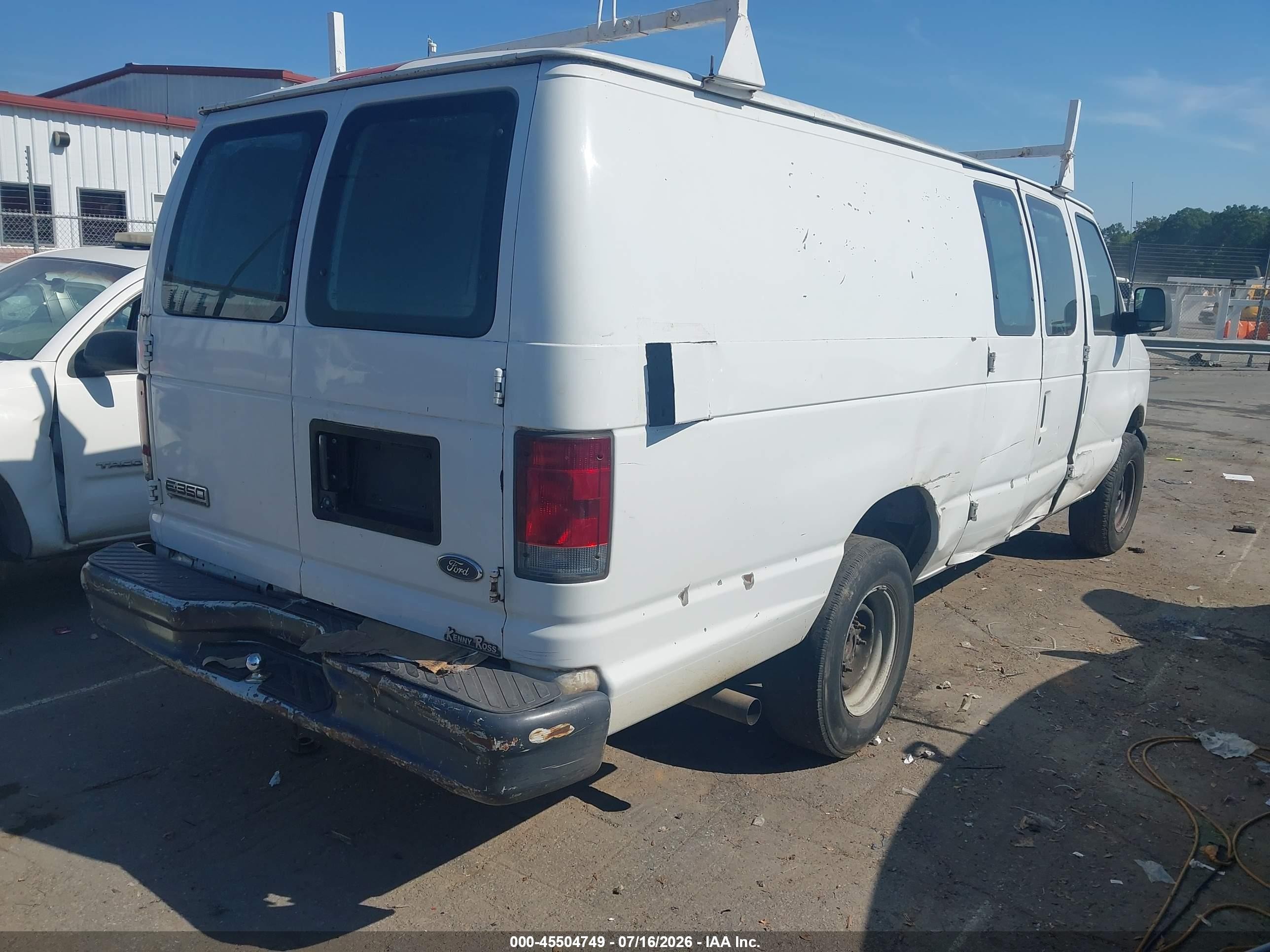 2006 Ford E-350 Super Duty   White vin: 1FTSS34LX6HB34372