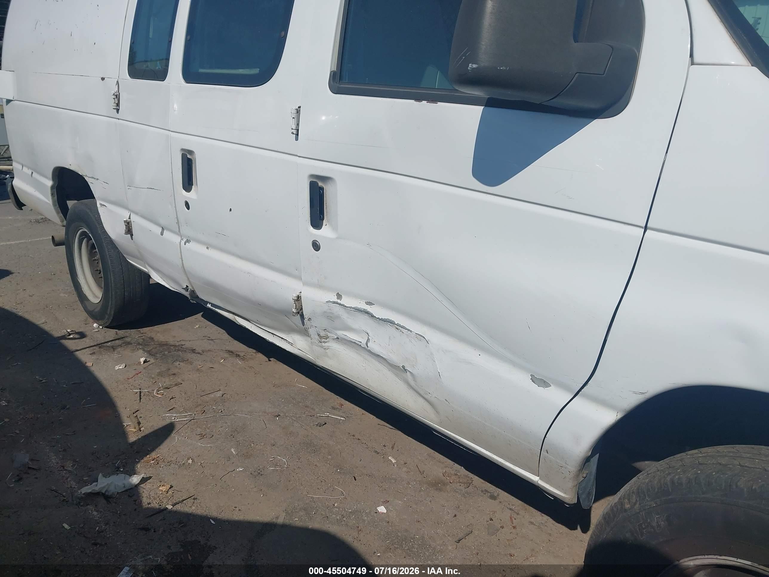 2006 Ford E-350 Super Duty   White vin: 1FTSS34LX6HB34372