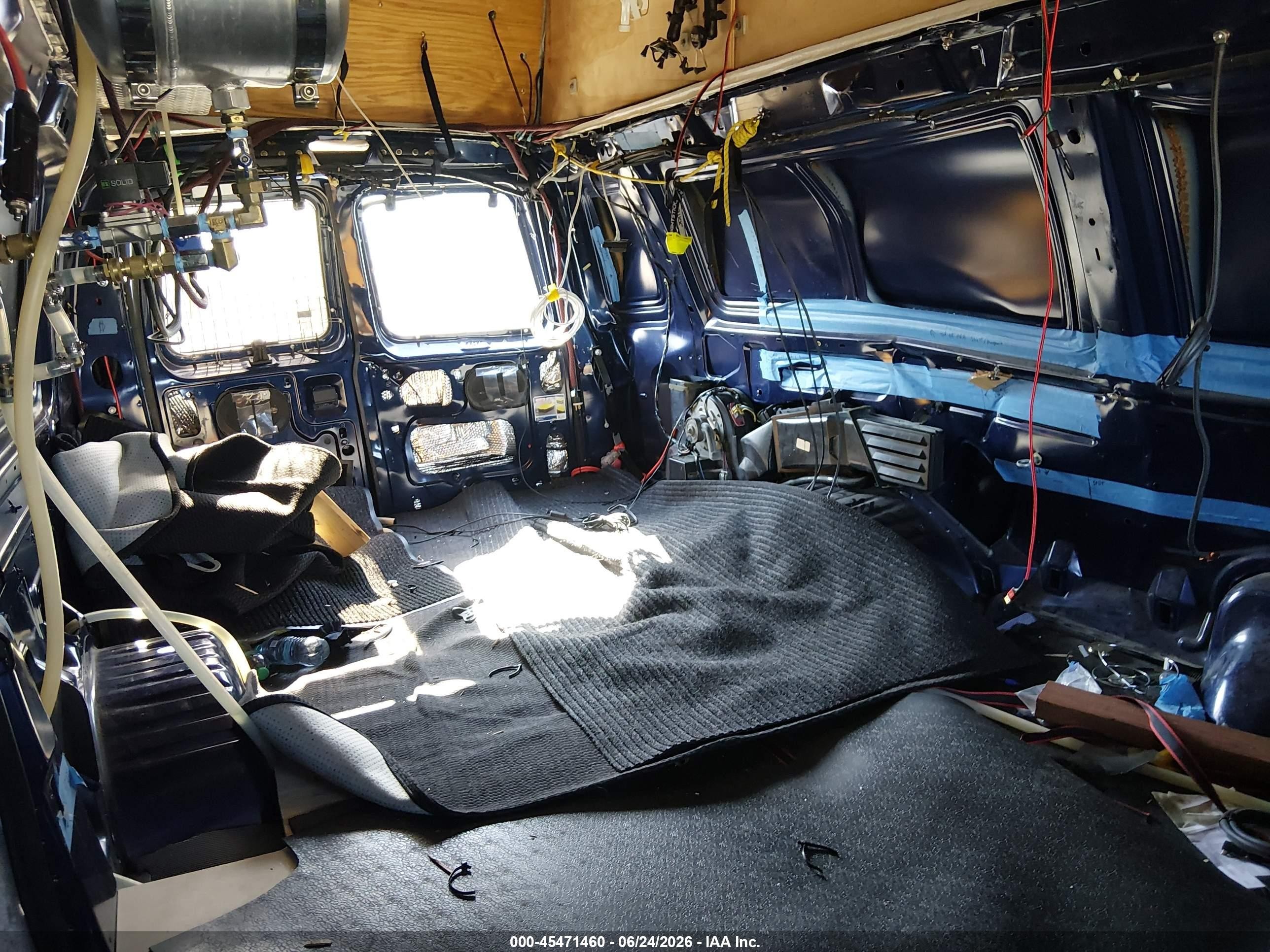 2009 Ford E-350 Super Duty Commercial Blue vin: 1FTSS34P99DA07143