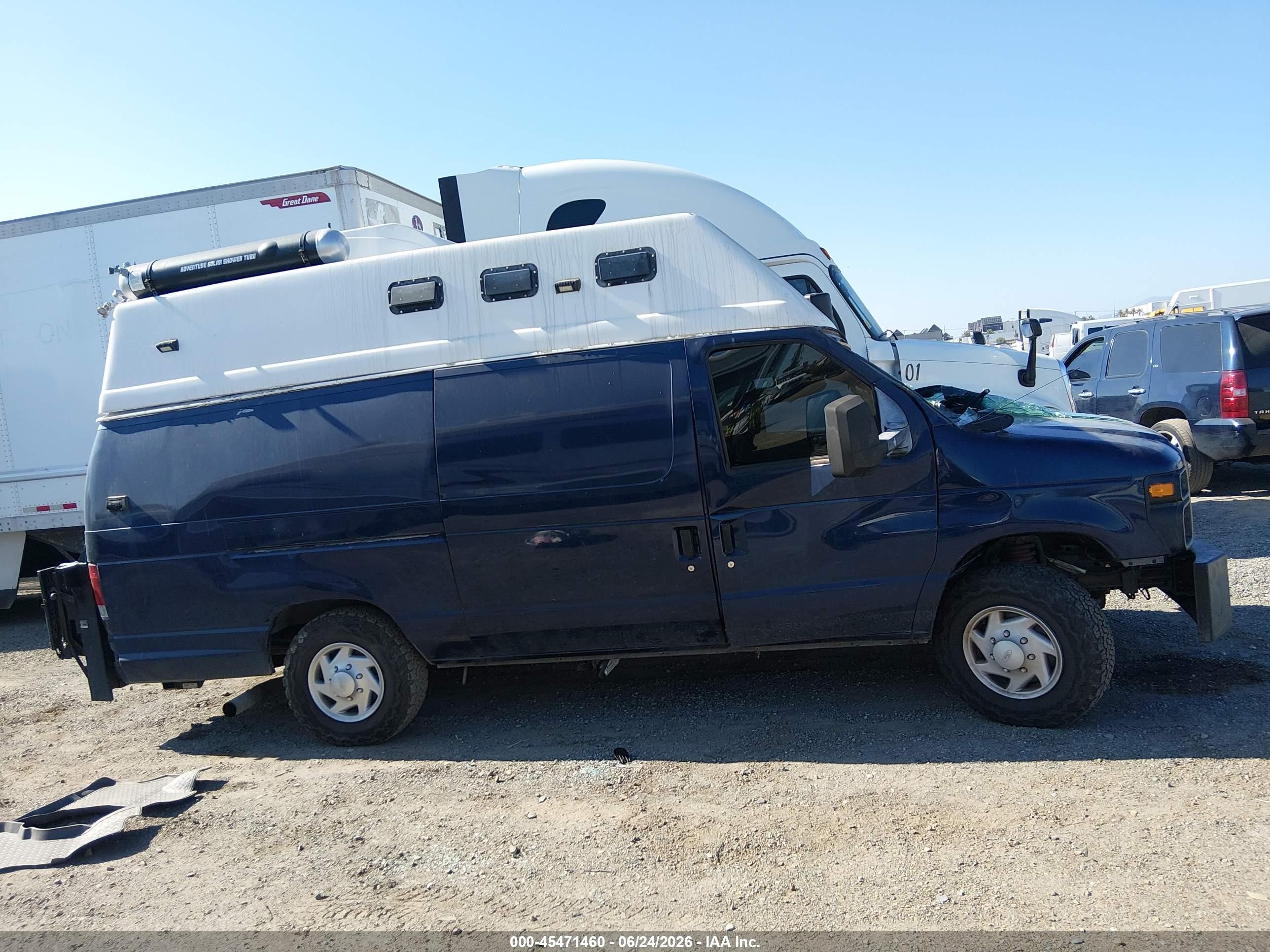 2009 Ford E-350 Super Duty Commercial Blue vin: 1FTSS34P99DA07143