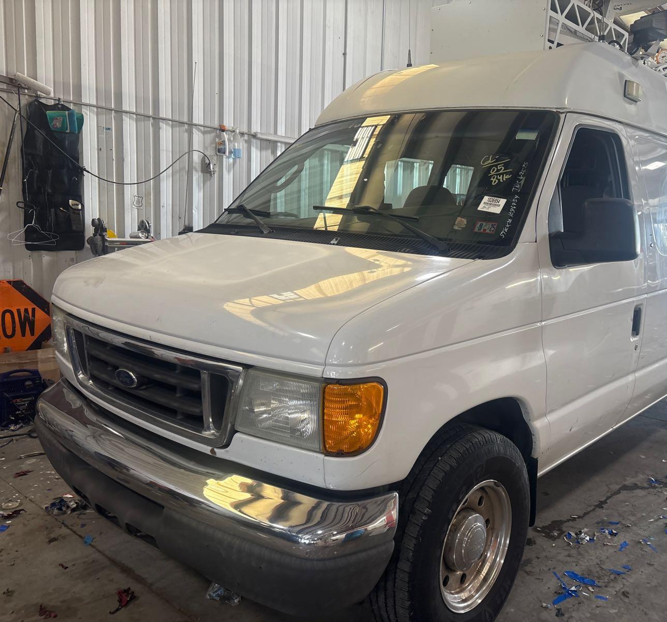 2005 Ford E-350 Super Duty Commercial/recreational vin: 1FTSS34S45HA83019