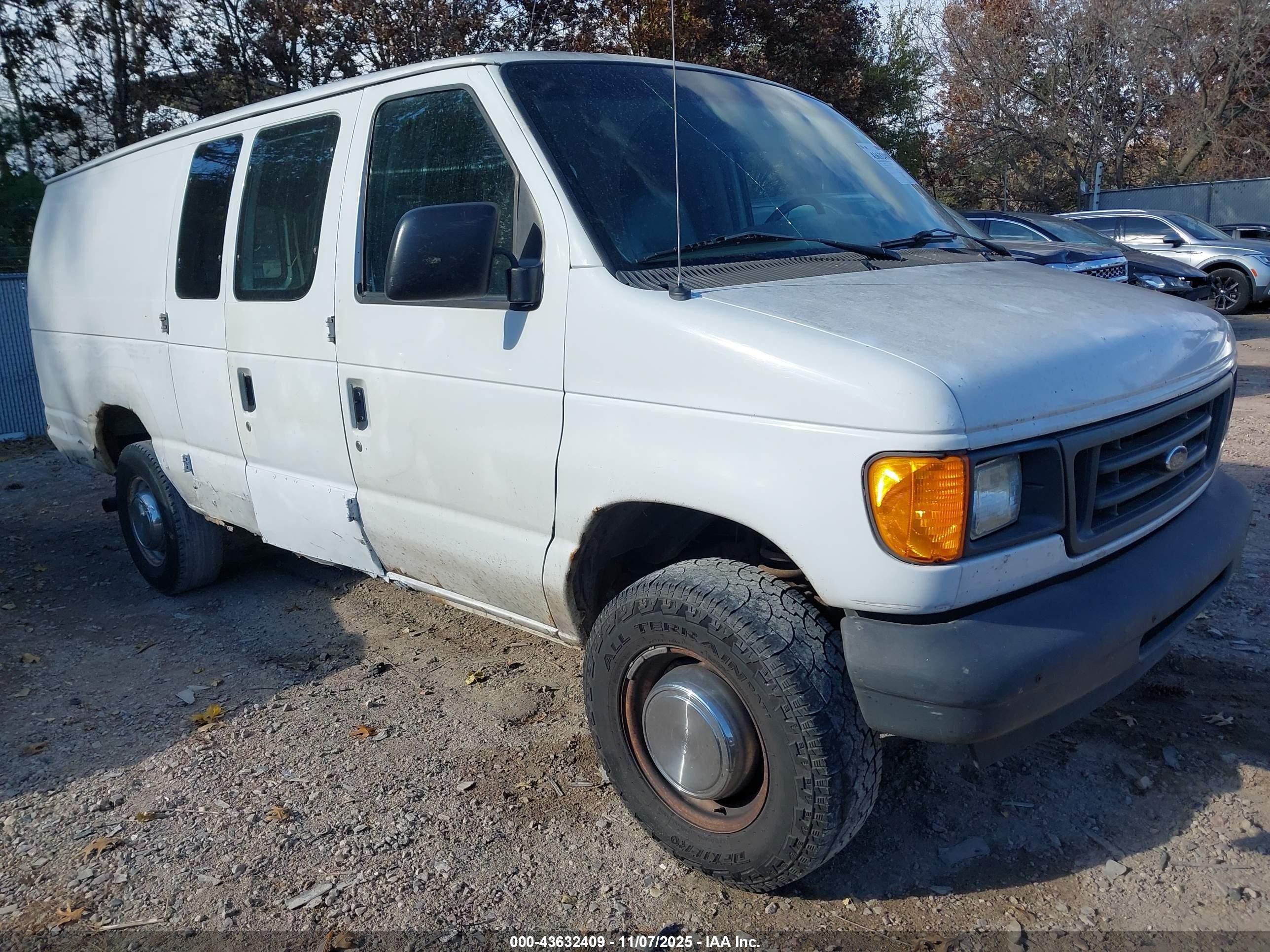 2005 Ford E-350 Super Duty Commercial/recreational White vin: 1FTSS34S95HA79600