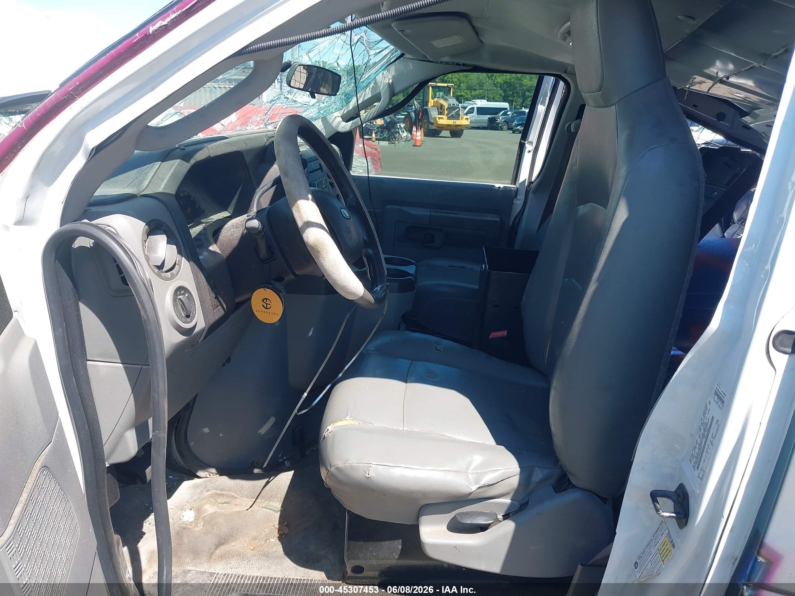 2011 Ford E-350 Super Duty Commercial White vin: 1FTSS3EL0BDA21417