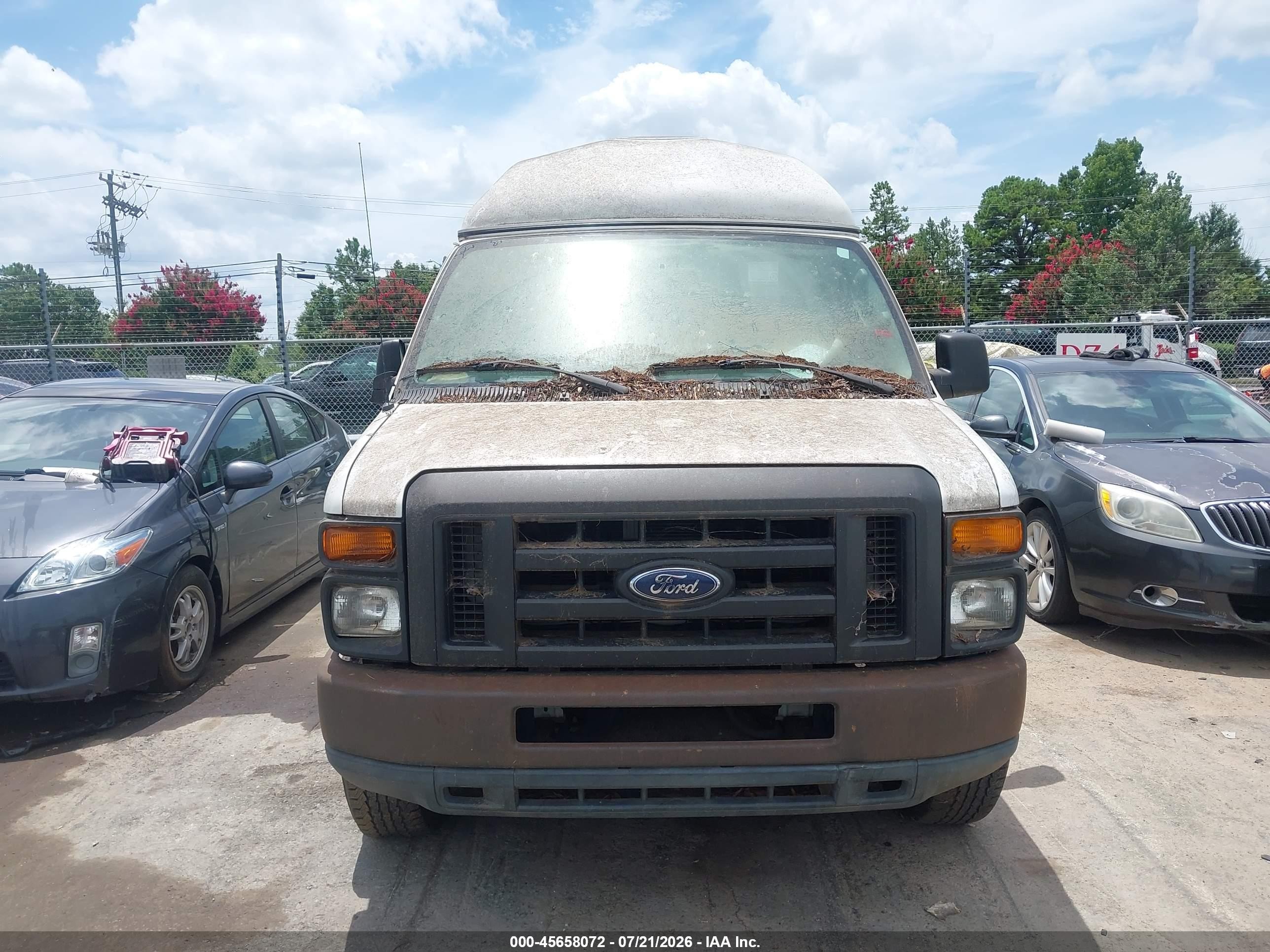 2011 Ford E-350 Super Duty Commercial White vin: 1FTSS3EL1BDB01776