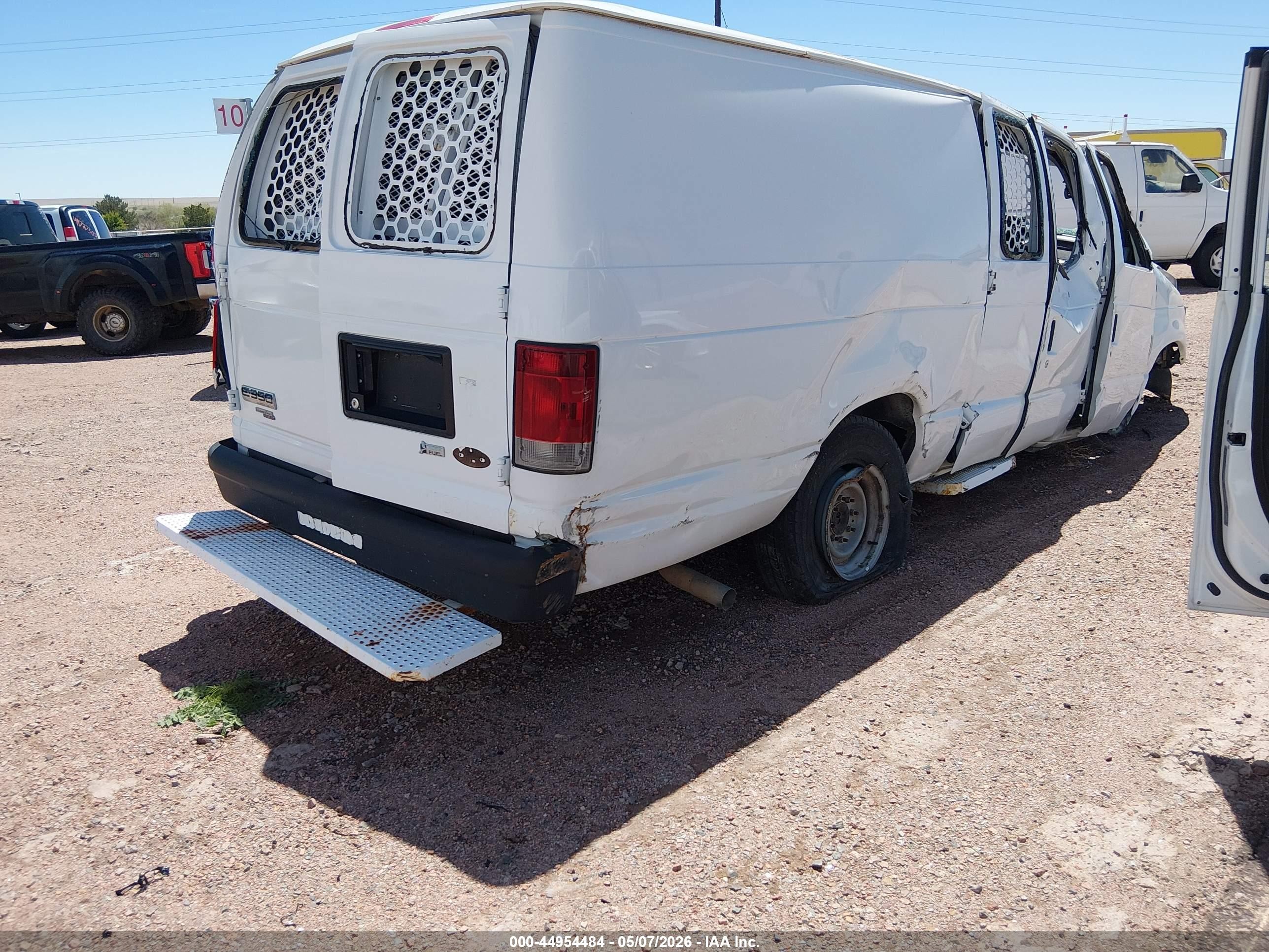 2012 Ford E-350 Super Duty Commercial White vin: 1FTSS3EL1CDA13957