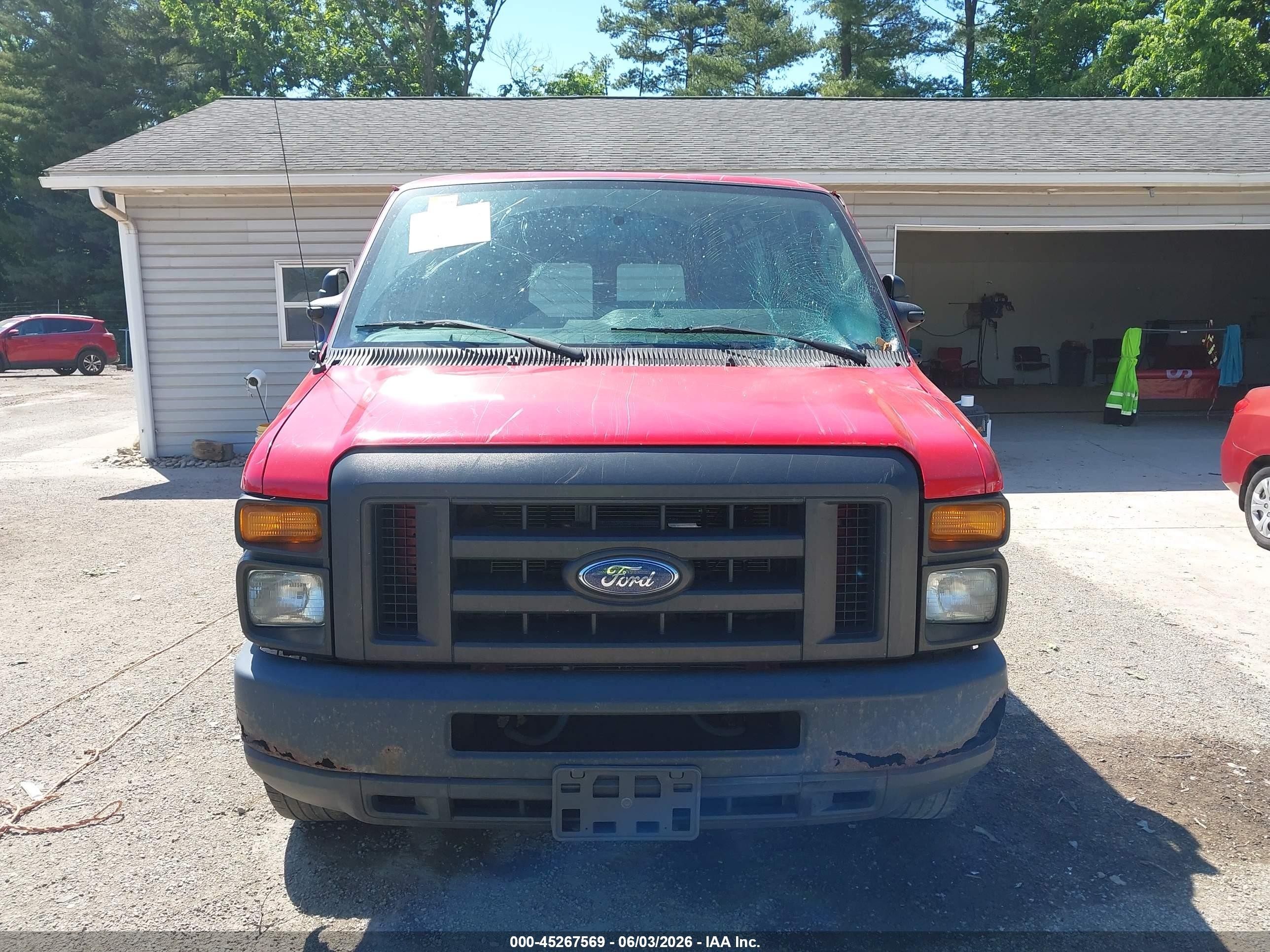 2013 Ford E-350 Super Duty Commercial/recreational Red vin: 1FTSS3EL2DDA99572