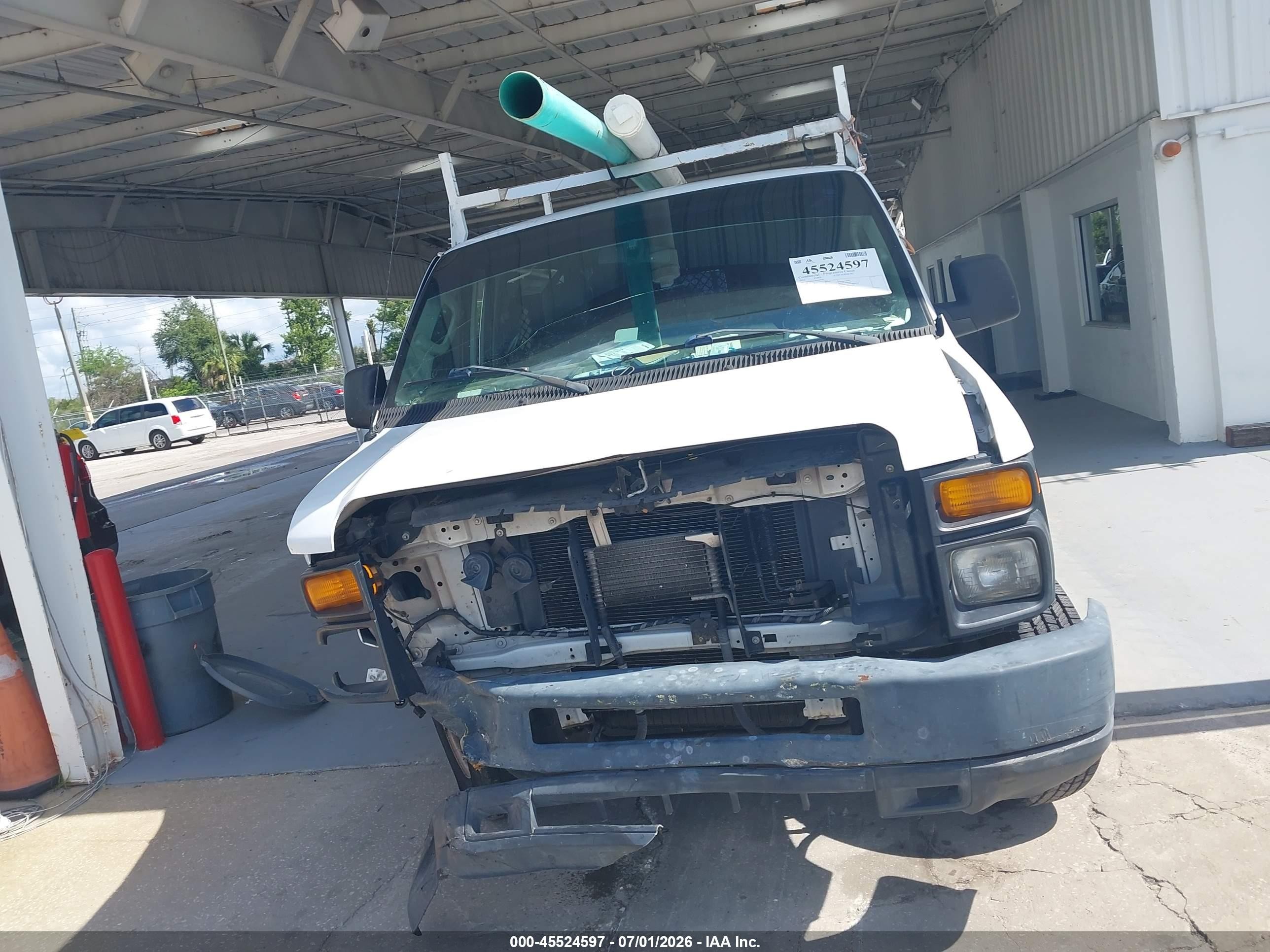 2013 Ford E-350 Super Duty Commercial White vin: 1FTSS3EL5DDA90283