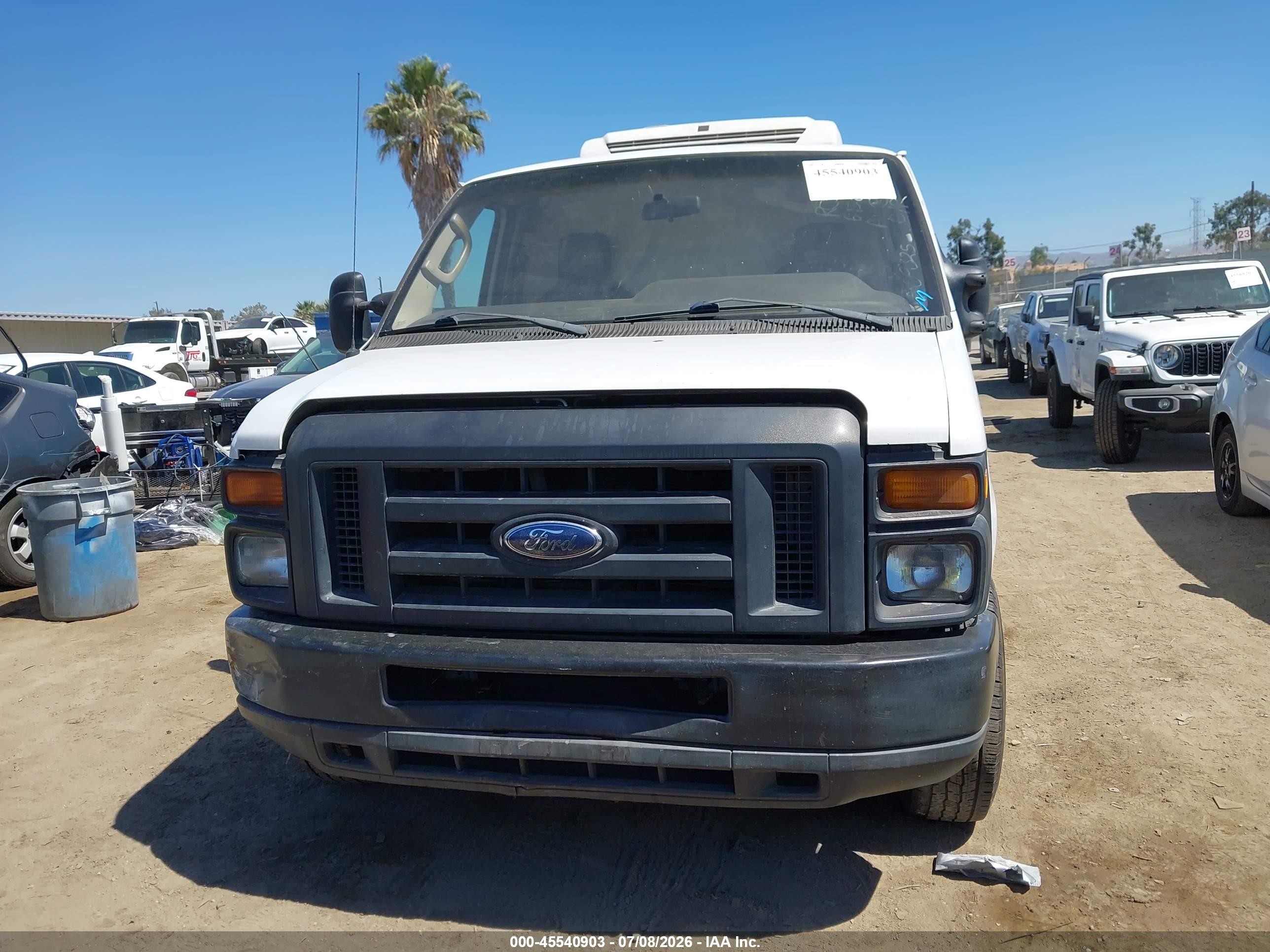 2014 Ford E-350 Super Duty Commercial White vin: 1FTSS3EL6EDA09325