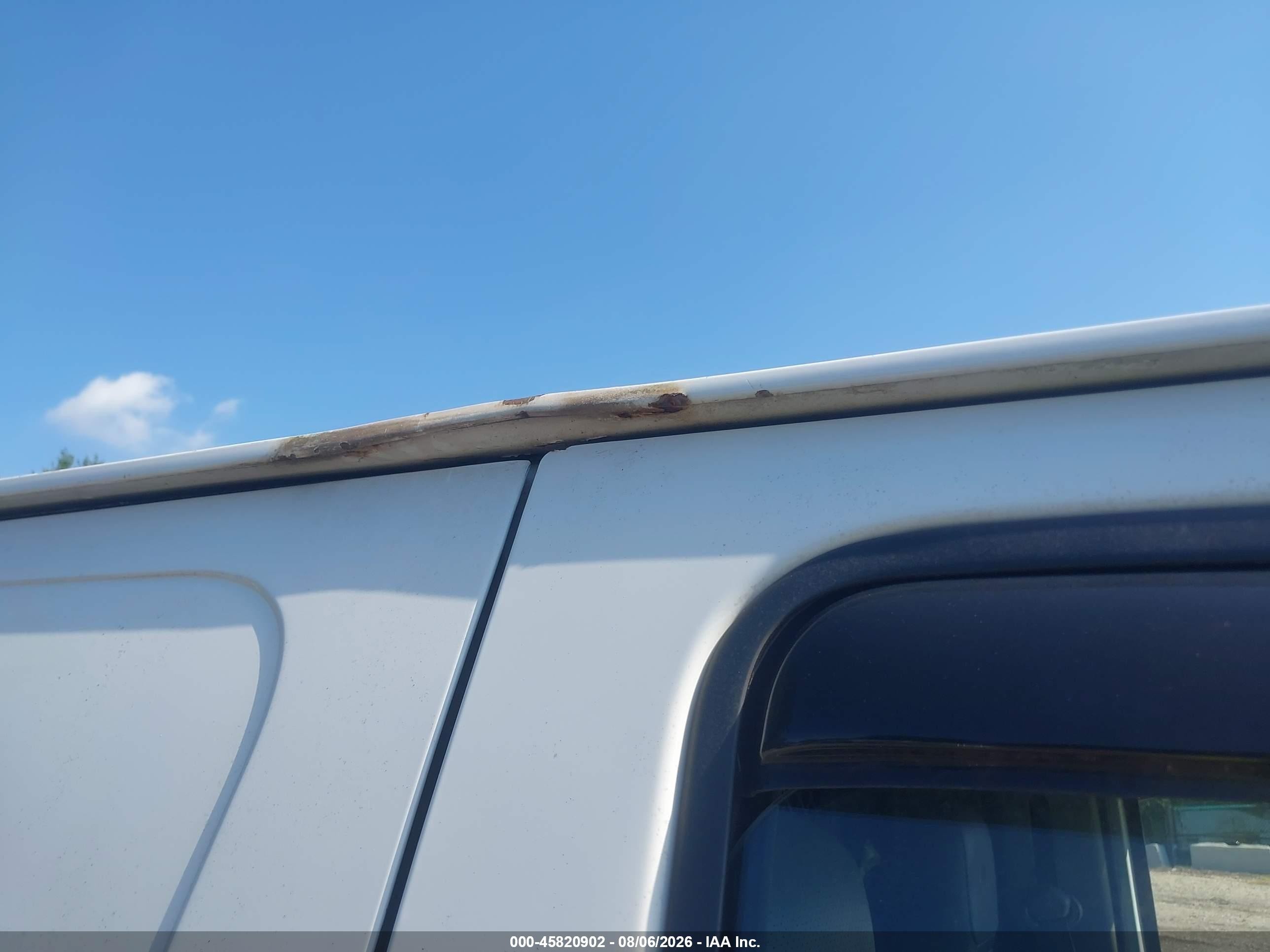 2013 Ford E-350 Super Duty Commercial Белый vin: 1FTSS3EL8DDB14141