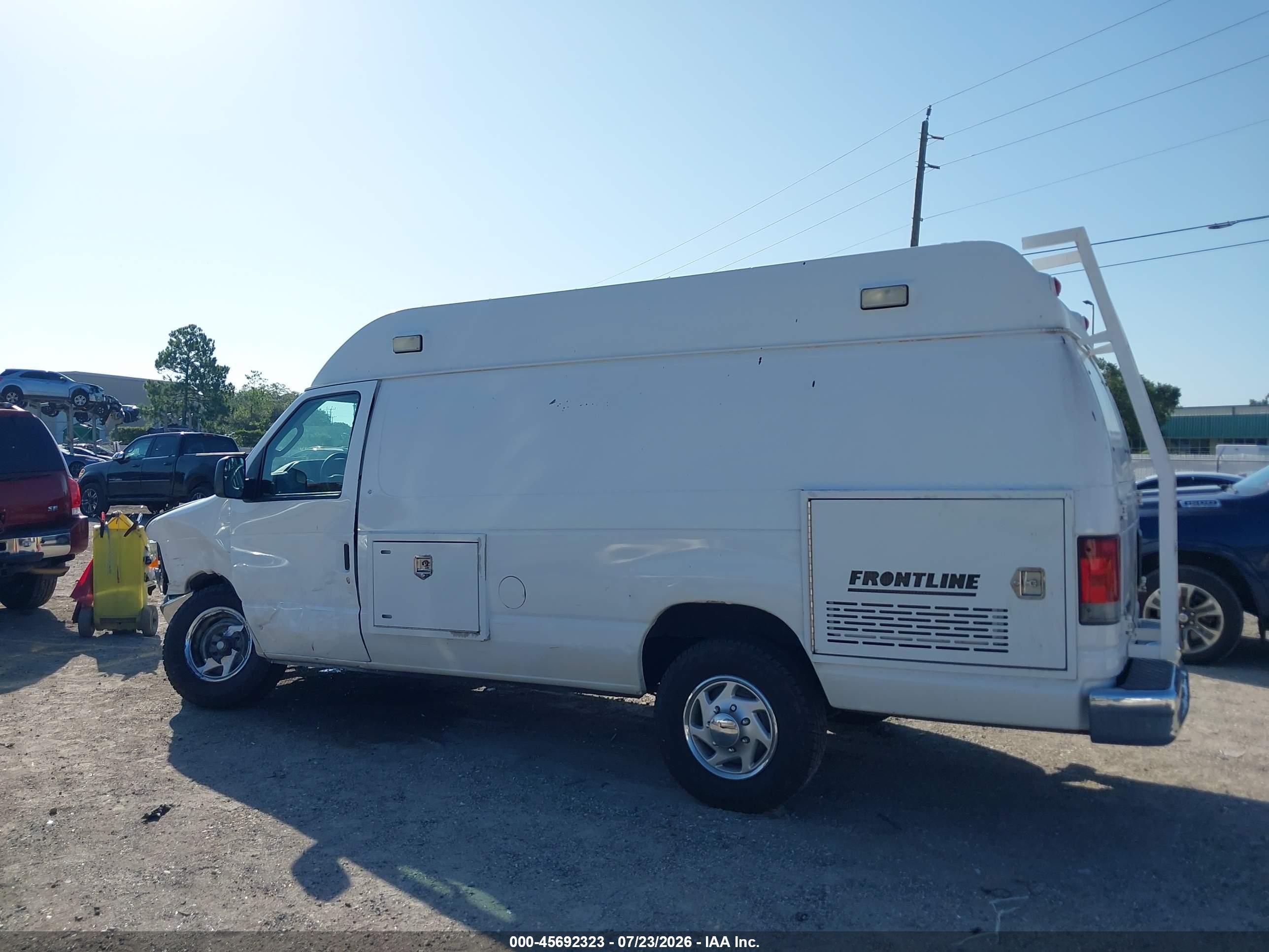 2010 Ford E-350 Super Duty Commercial/recreational White vin: 1FTSS3ES6ADA90327