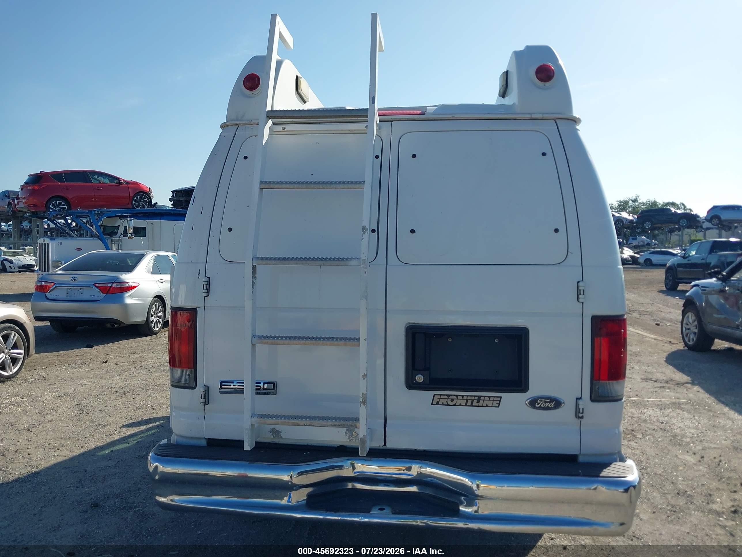 2010 Ford E-350 Super Duty Commercial/recreational White vin: 1FTSS3ES6ADA90327