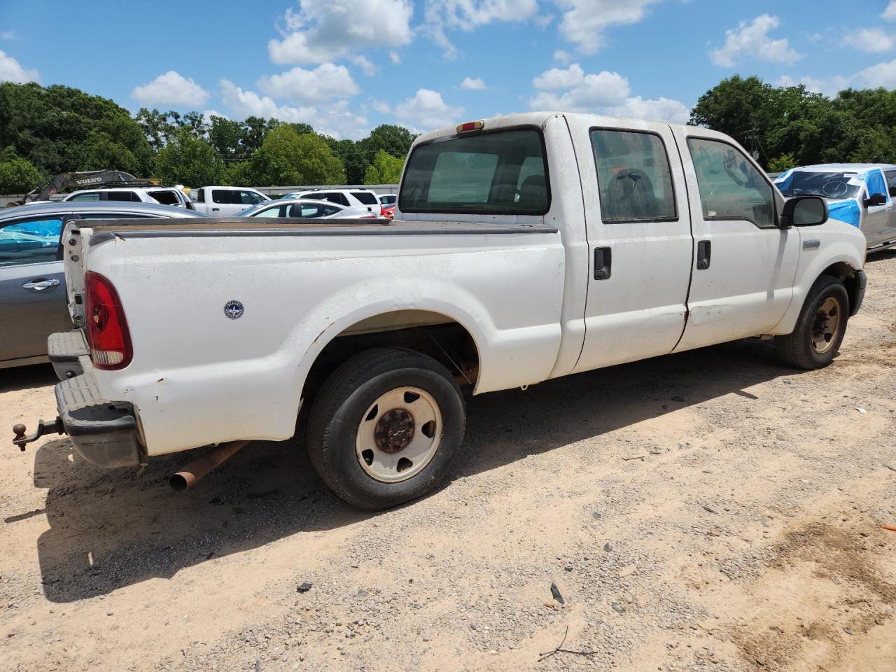 2006 Ford F250 Super Duty White vin: 1FTSW20506EB64536 Damage: Right Tail Light, Broken, Replacement Required