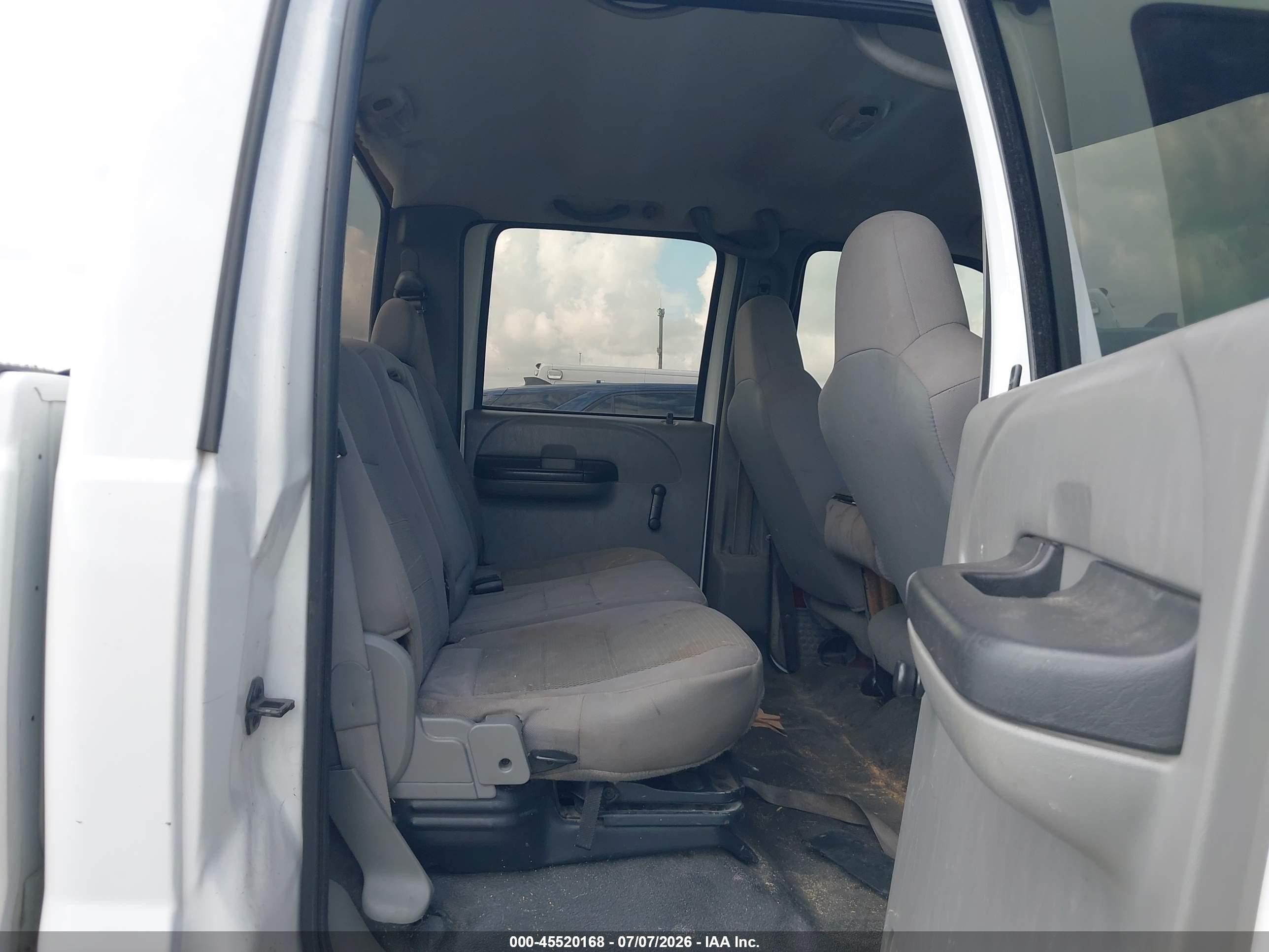 2007 Ford F-250 Lariat/xl/xlt White vin: 1FTSW20547EB40046