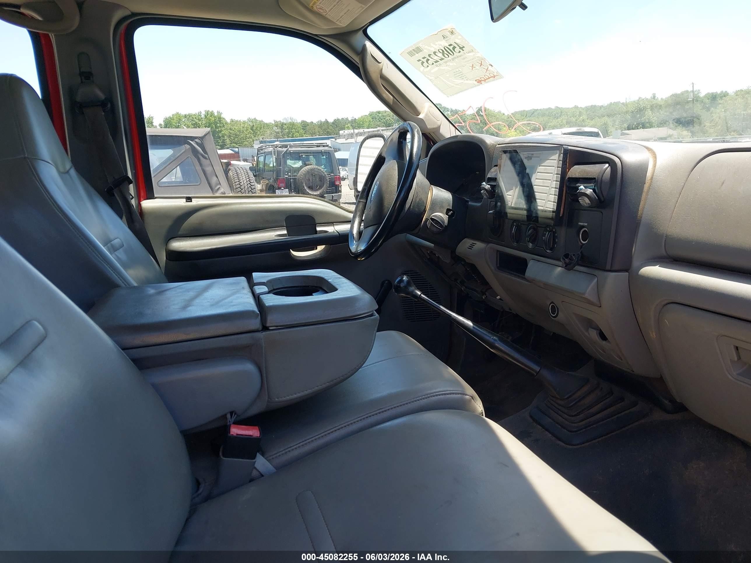 2006 Ford F-250   Red vin: 1FTSW205X6EB26117