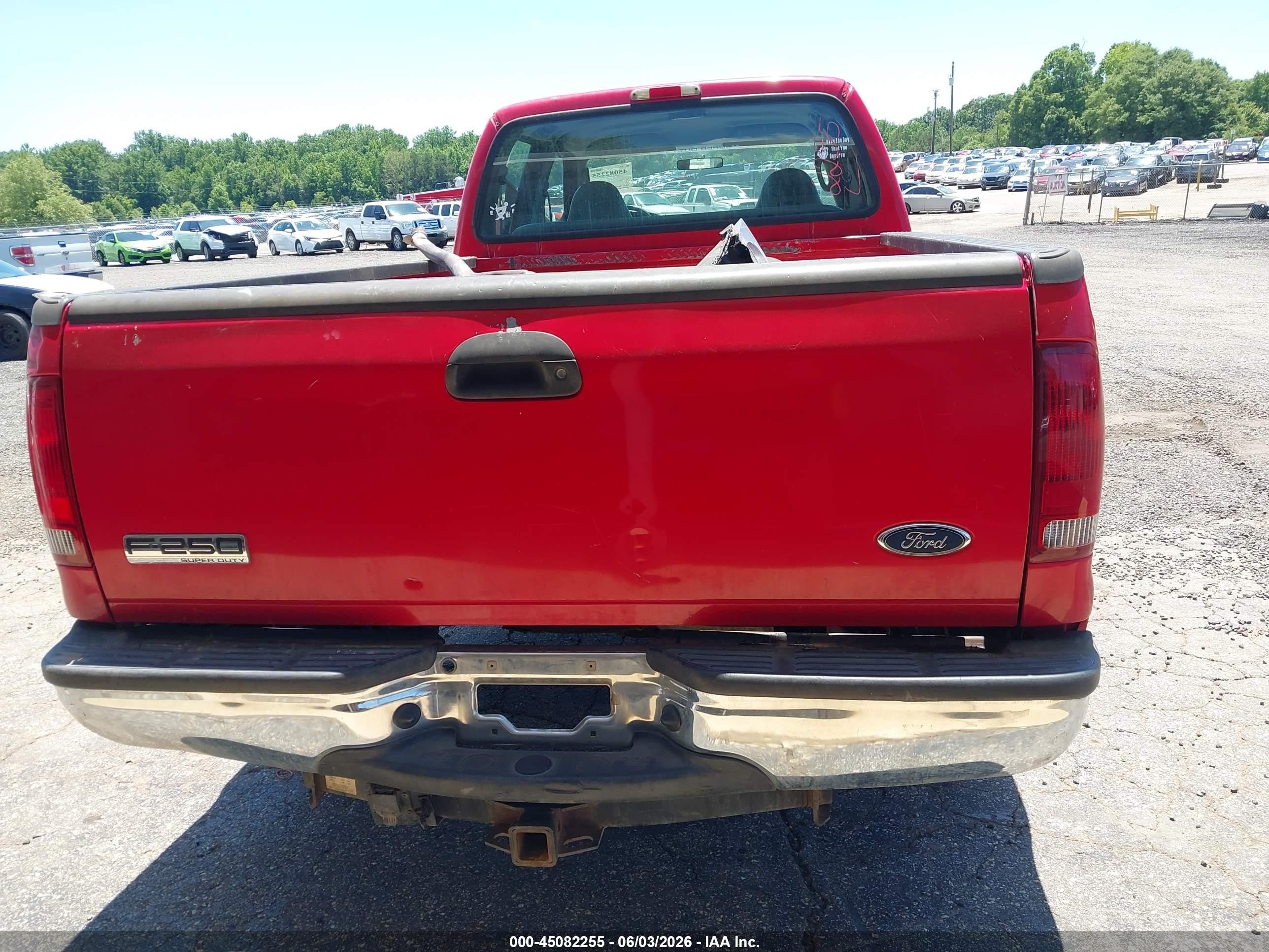 2006 Ford F-250   Red vin: 1FTSW205X6EB26117