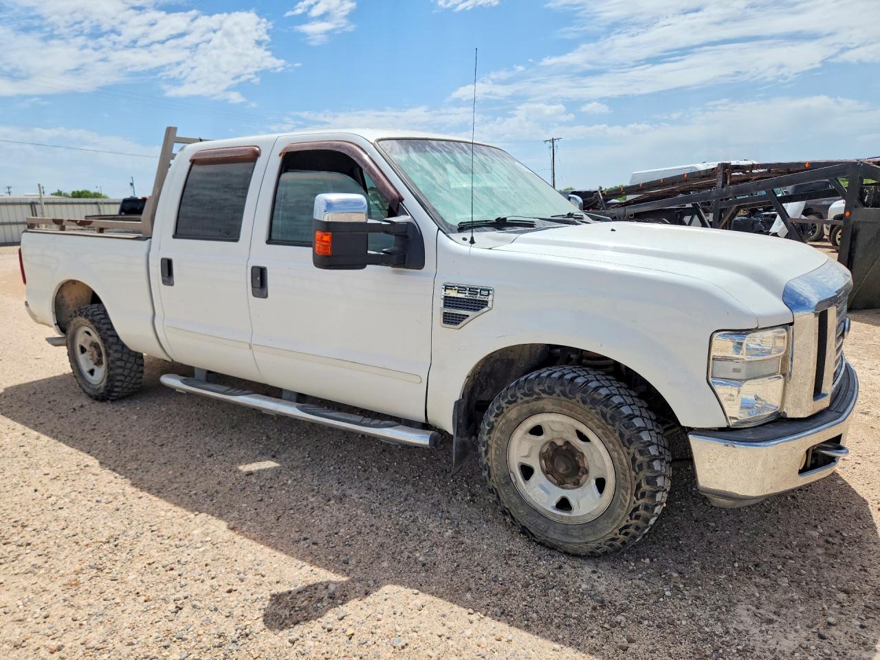 2008 Ford F250 Super Duty White vin: 1FTSW205X8EE51997