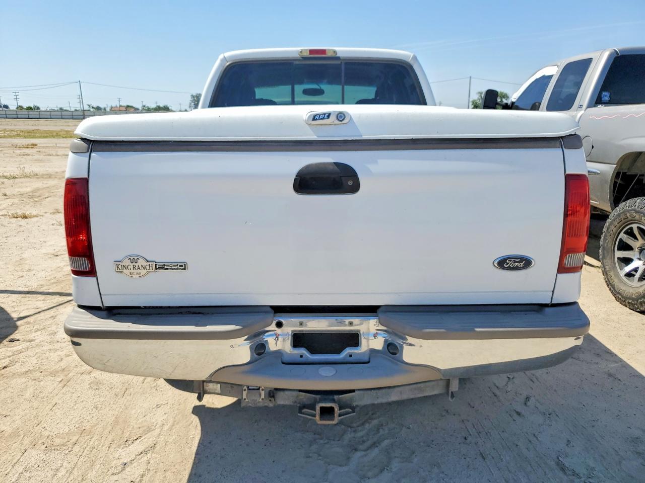 2005 Ford F250 Super Duty Двухцветный vin: 1FTSW20P05EA80295