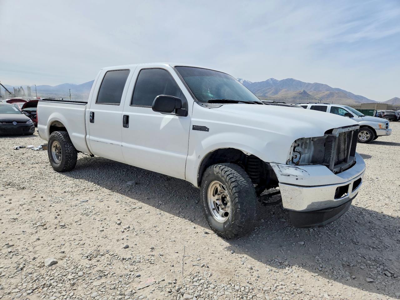 2005 Ford F250 Super Duty Белый vin: 1FTSW20P25EB17427