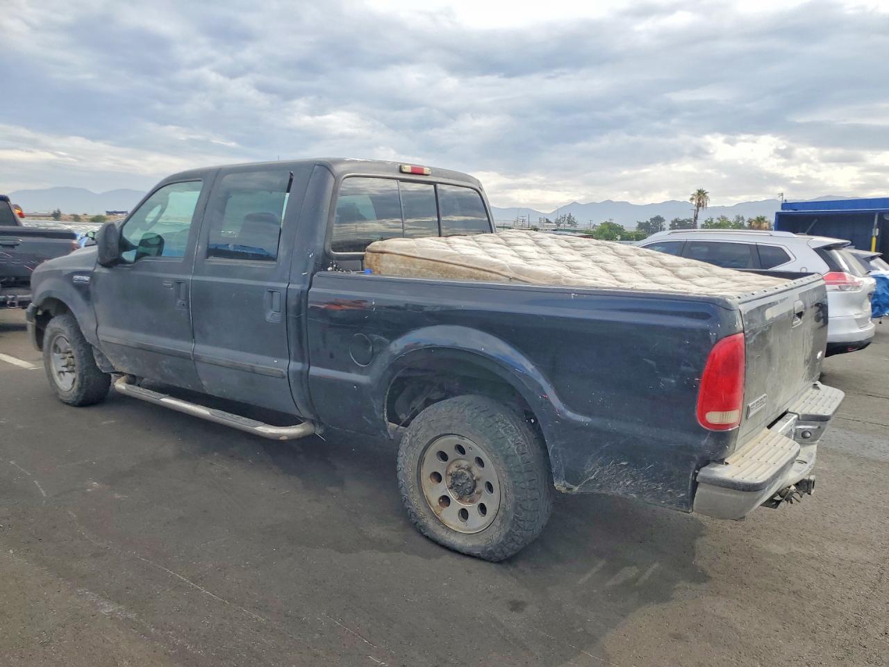 2005 Ford F250 Super Duty Black vin: 1FTSW20P65ED22099