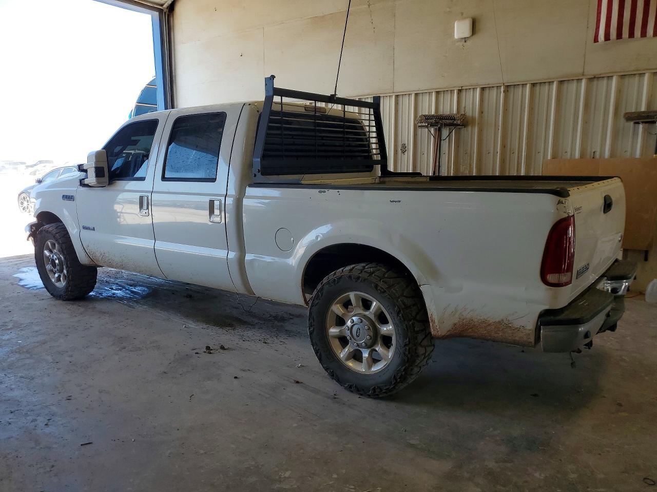 2007 Ford F250 Super Duty White vin: 1FTSW20P87EB21520