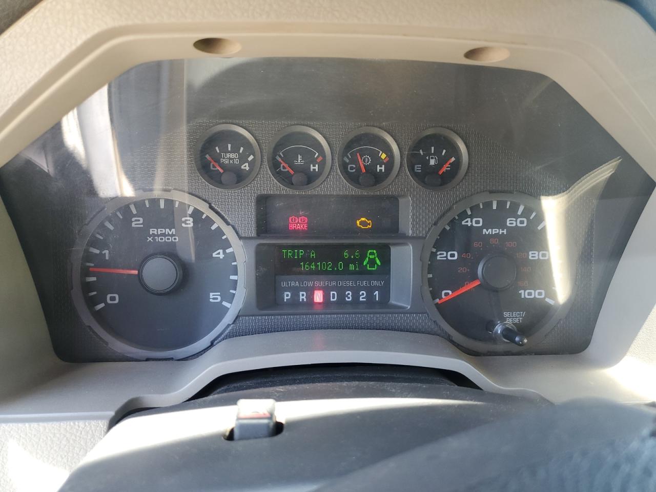 2008 Ford F250 Super Duty Silver vin: 1FTSW20R08EB96540 Damage: Warning Light - Engine, On, Unacceptable