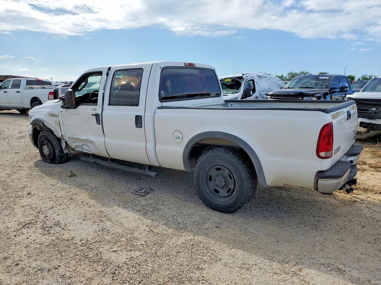 2005 Ford F250 Super Duty White vin: 1FTSW20Y35EA91414