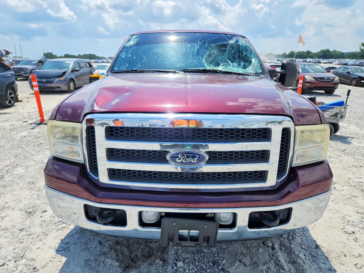 2005 Ford F250 Super Duty Red vin: 1FTSW20Y75EC86397