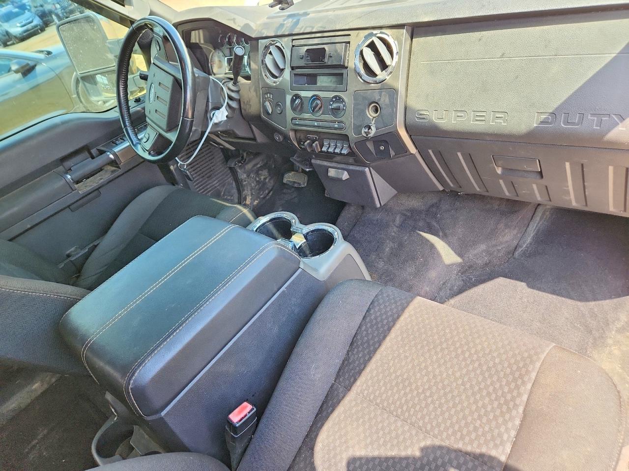 2008 Ford F250 Super Duty White vin: 1FTSW21508EC86640