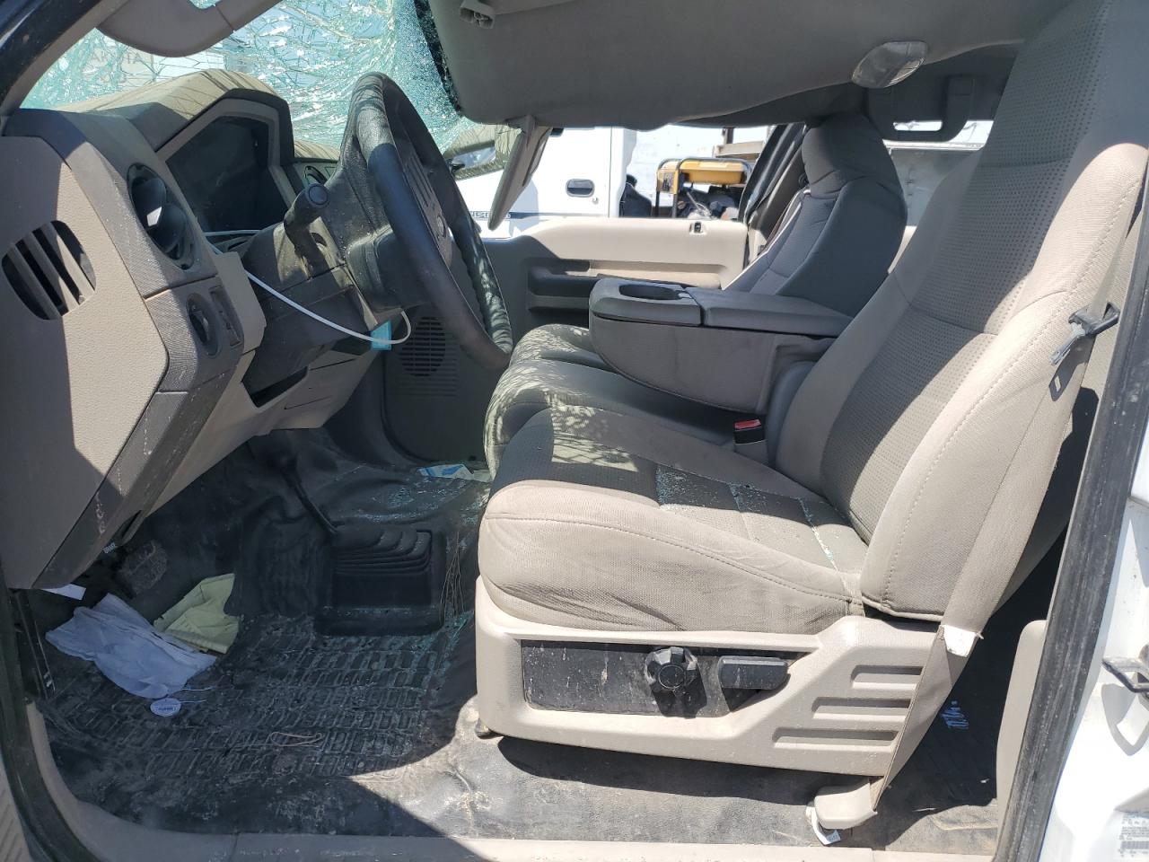 2008 Ford F250 Super Duty White vin: 1FTSW21518EB27027