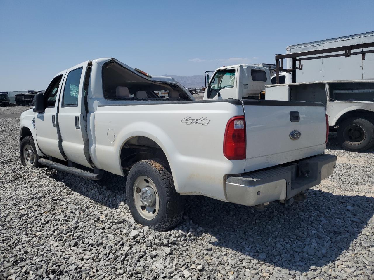 2008 Ford F250 Super Duty White vin: 1FTSW21518EB27027
