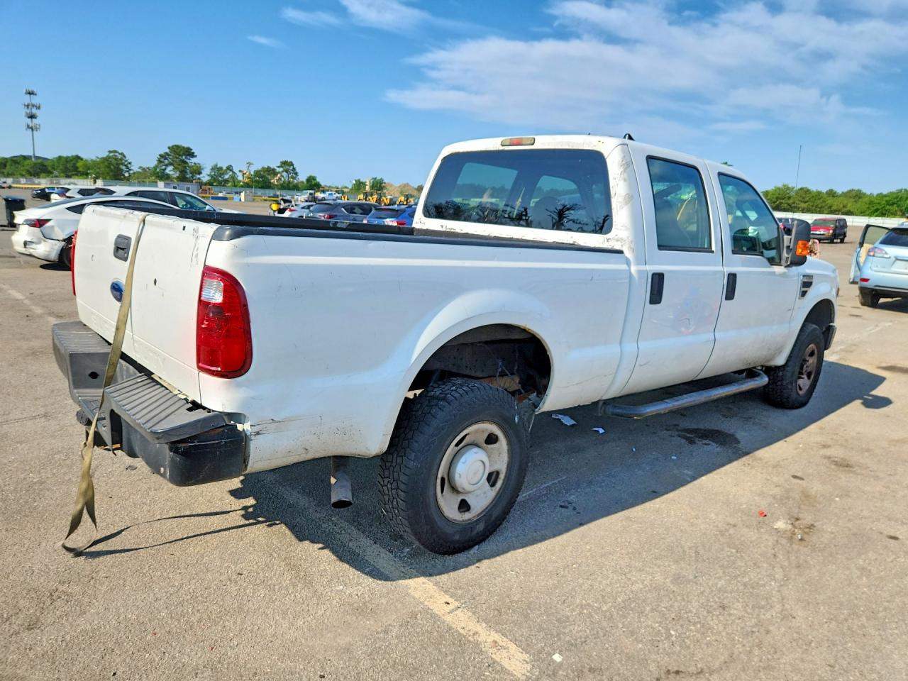 2009 Ford F250 Super Duty White vin: 1FTSW21529EA19677
