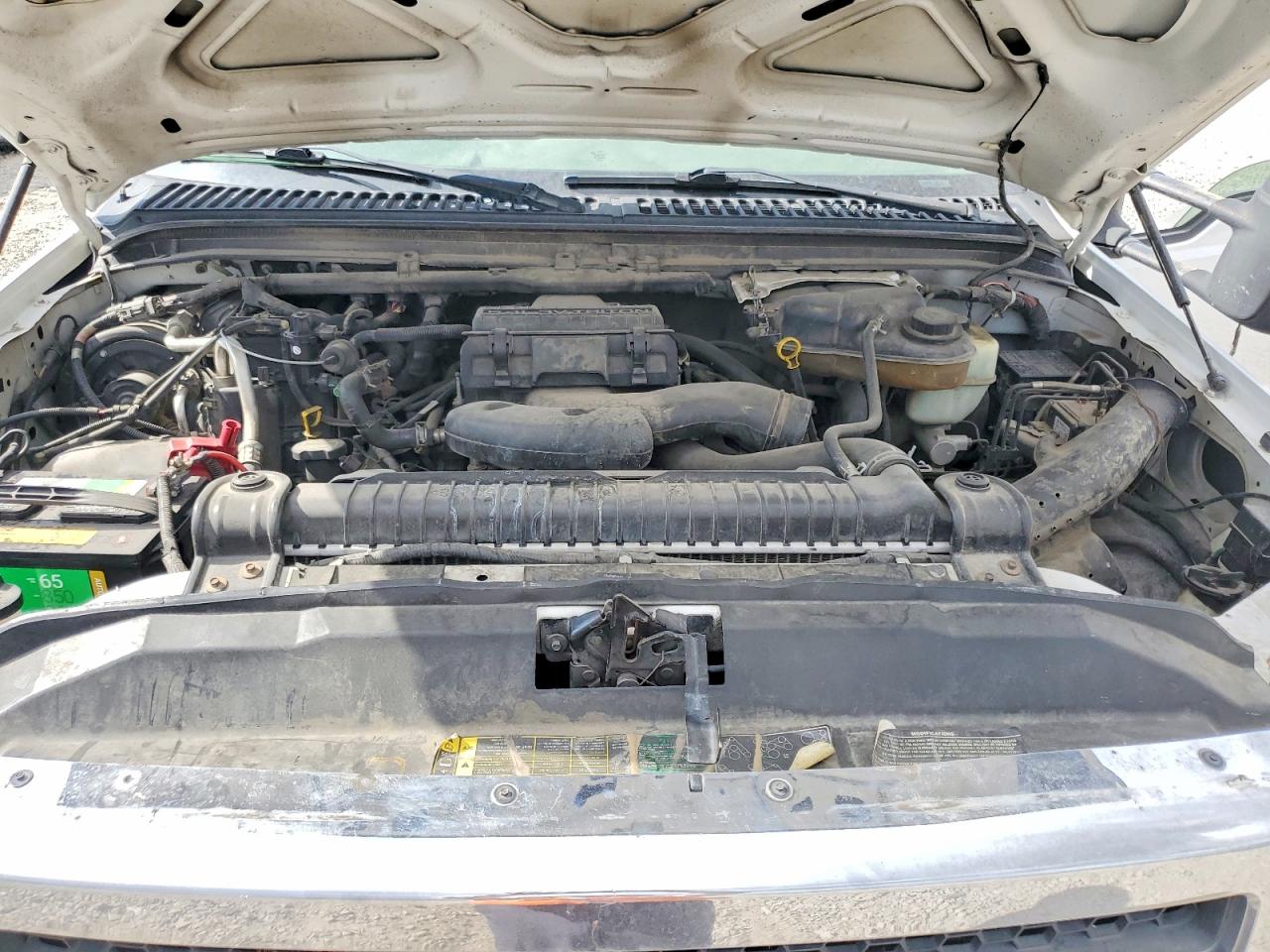 2005 Ford F250 Super Duty White vin: 1FTSW21535EA34604