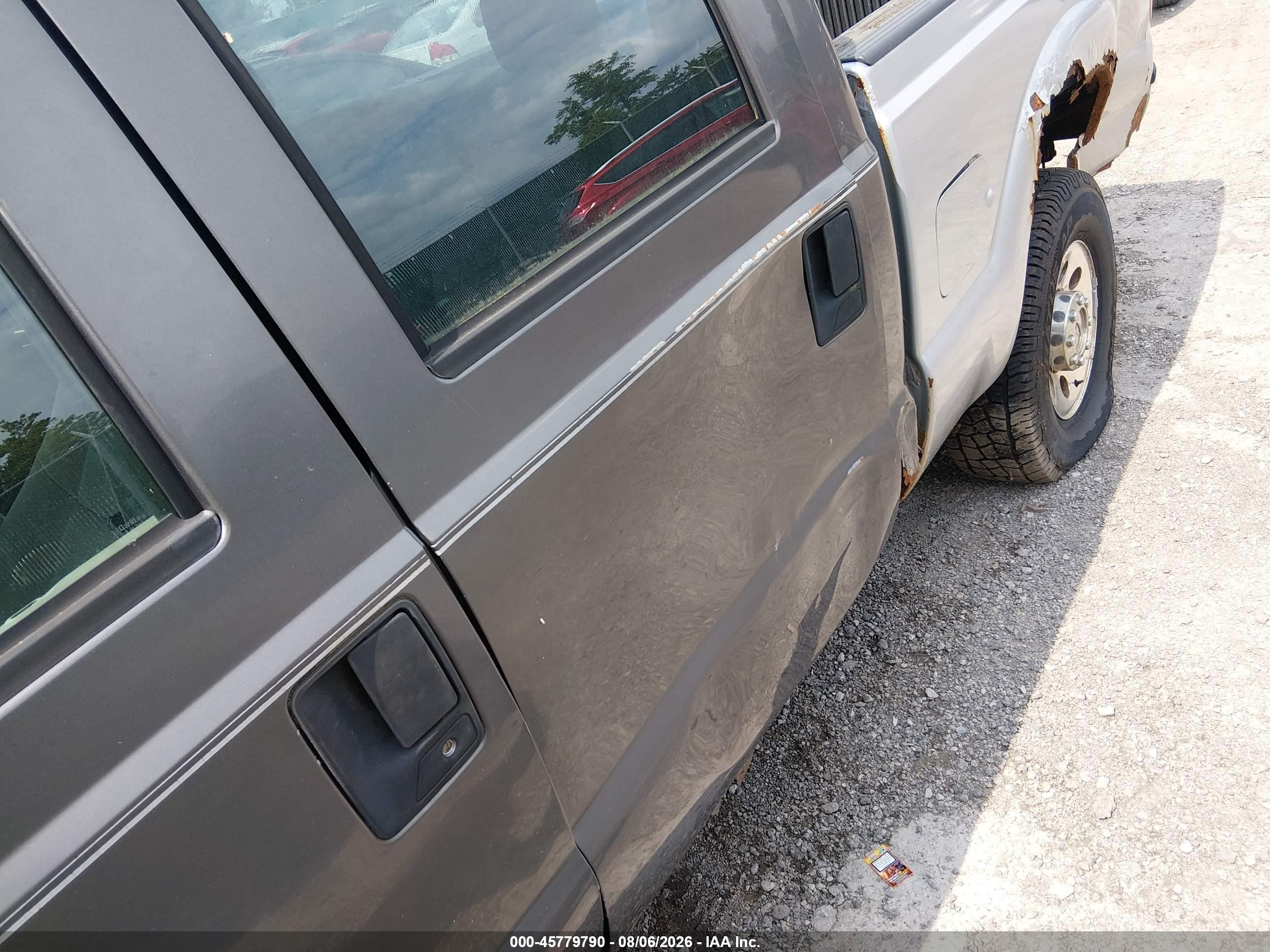 2005 Ford F-250 Lariat/xl/xlt Серый vin: 1FTSW21535EB87144