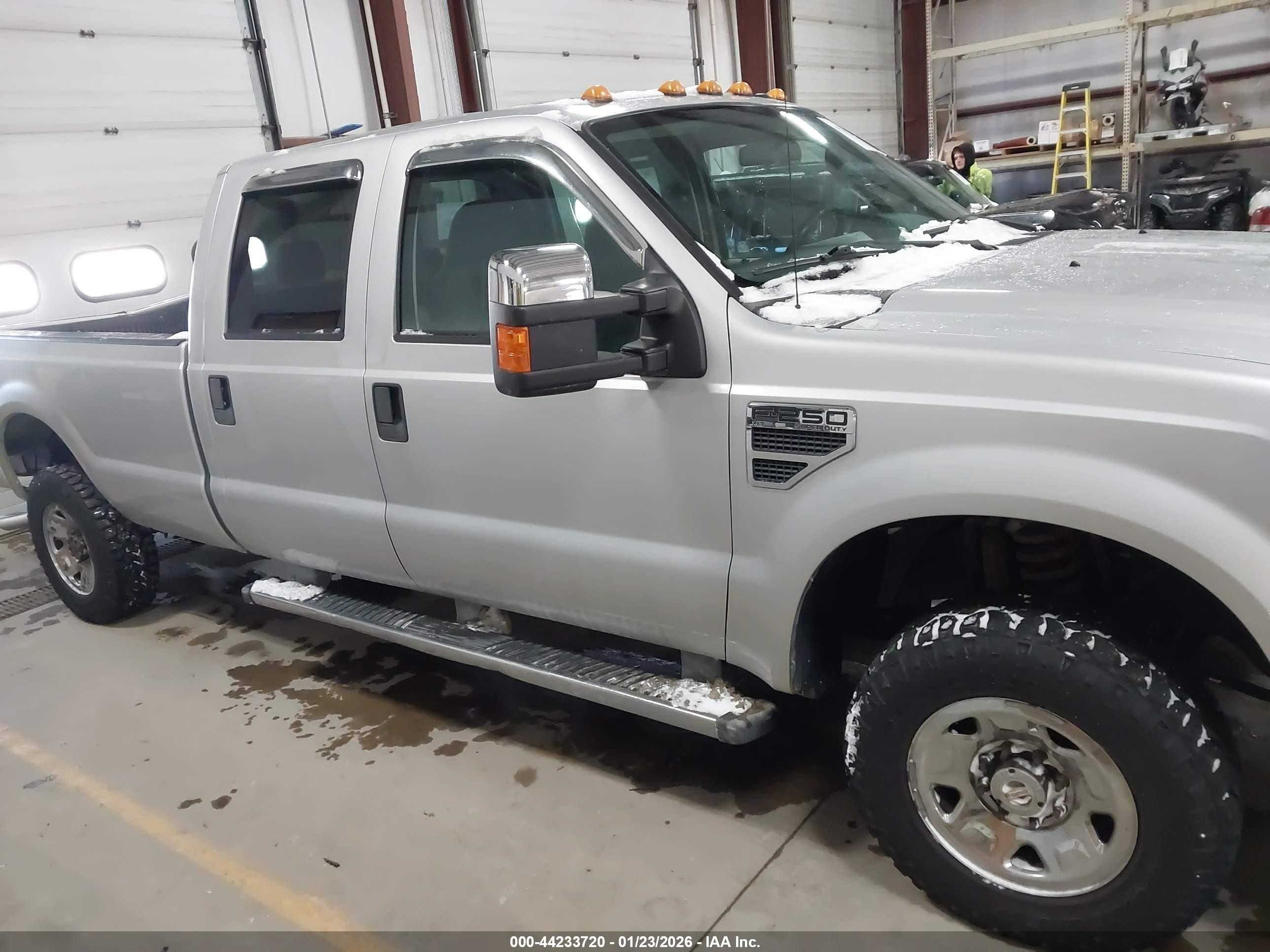 2009 Ford F-250 Xlt Silver vin: 1FTSW21549EA36531