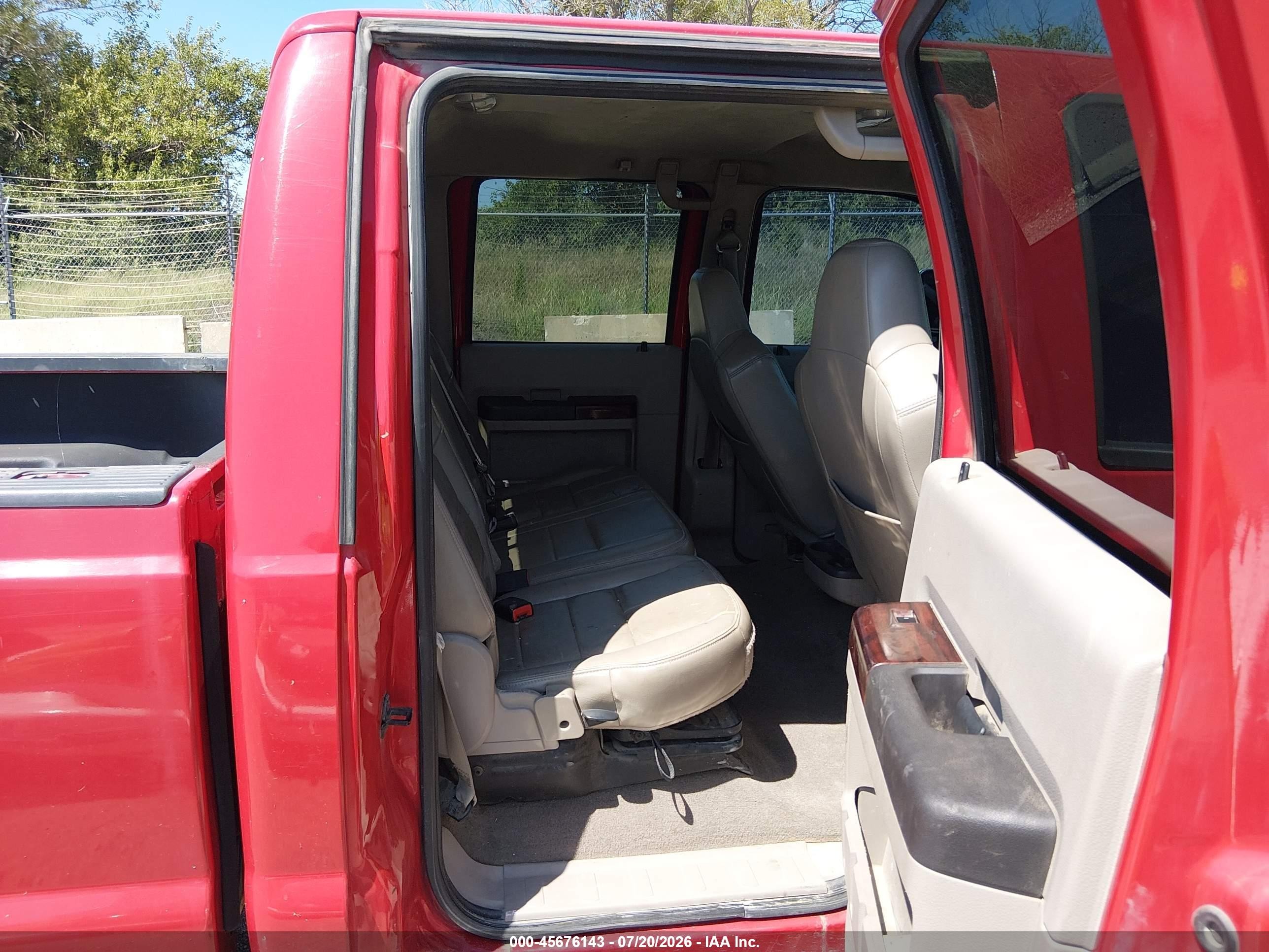 2009 Ford Super Duty F-250 Srw Lariat Red vin: 1FTSW21549EA68413