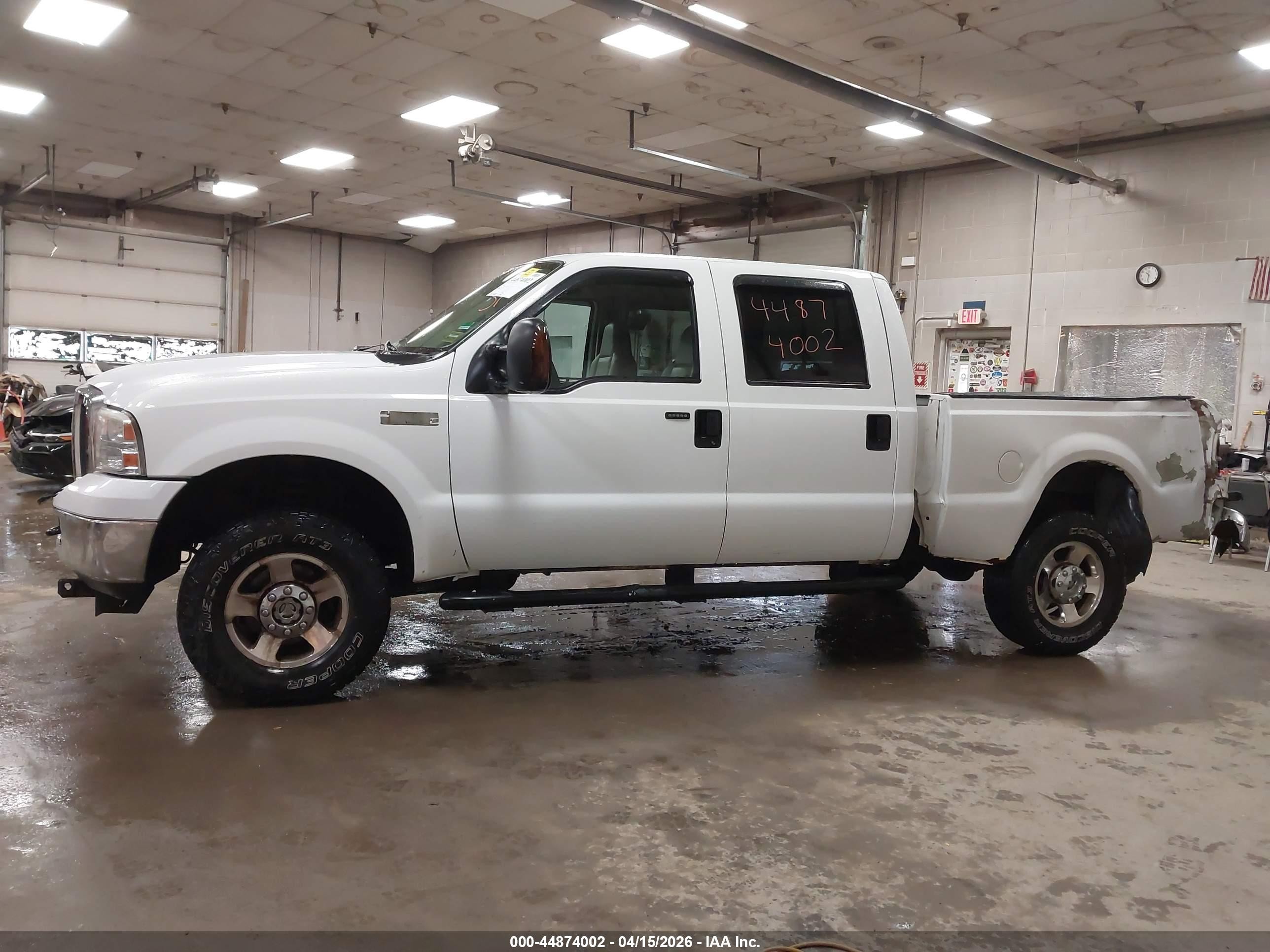 2006 Ford F-250 Lariat/xl/xlt White vin: 1FTSW21556ED32301