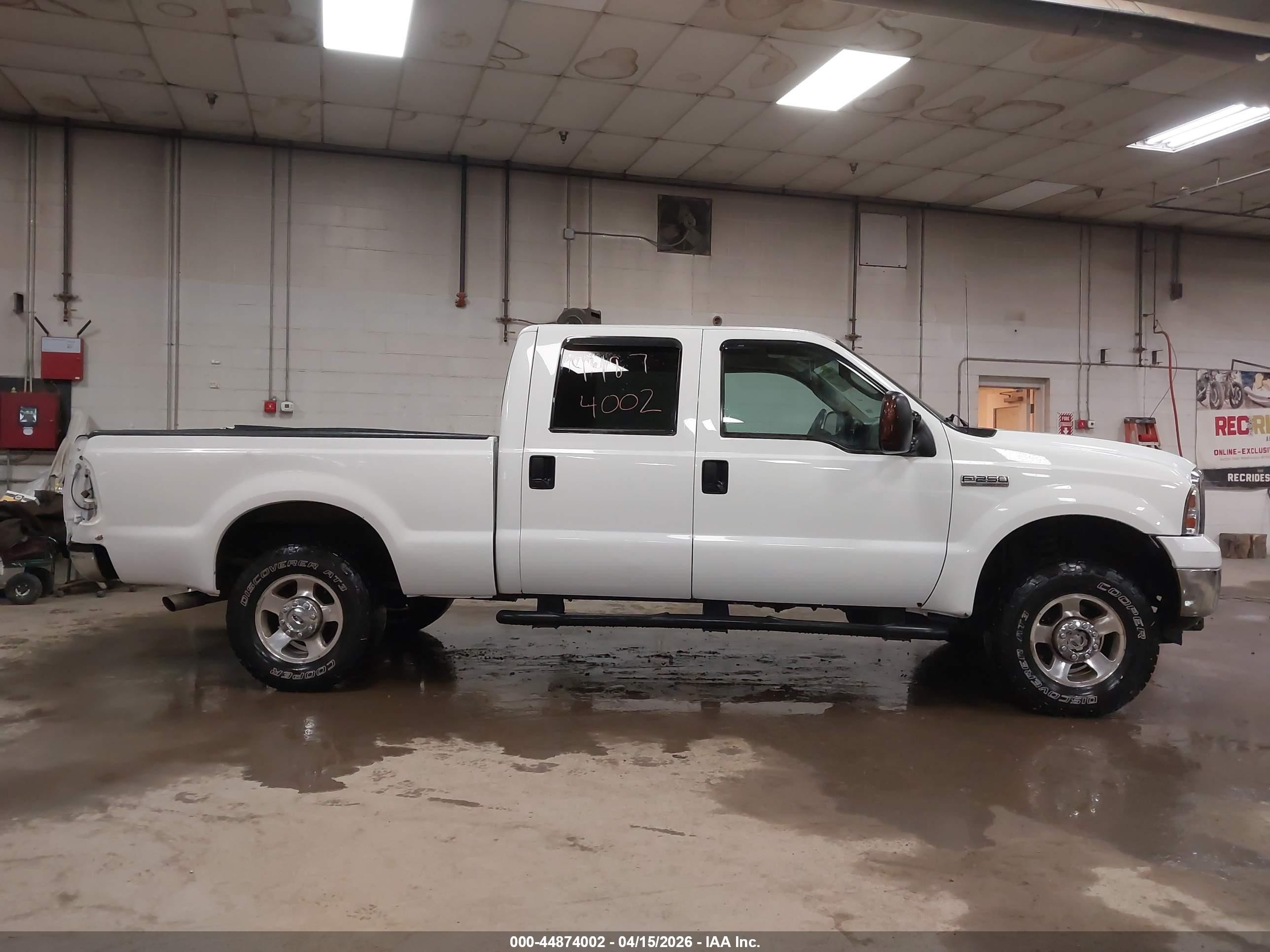 2006 Ford F-250 Lariat/xl/xlt White vin: 1FTSW21556ED32301