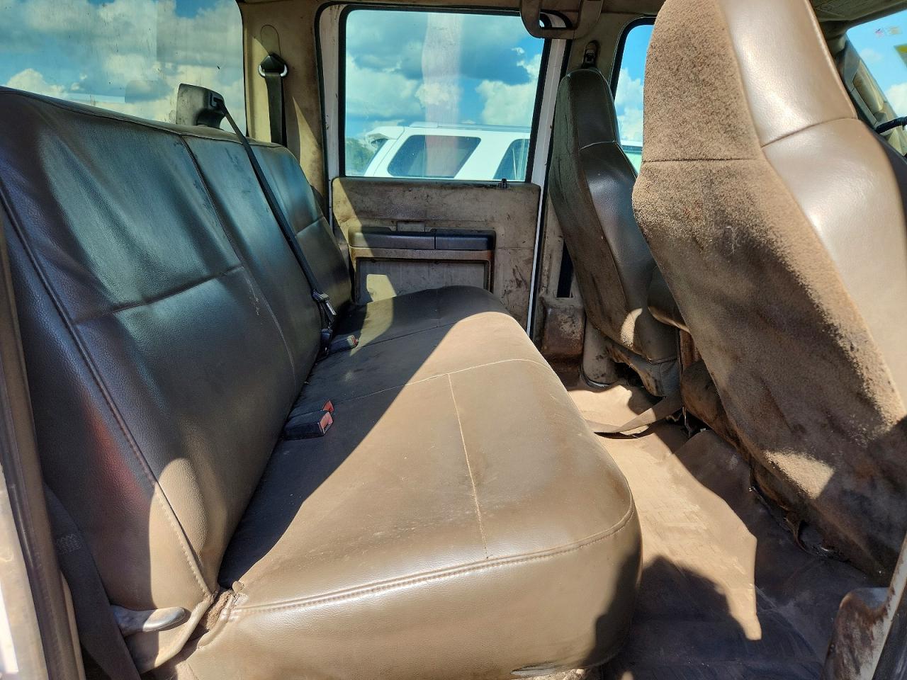 2009 Ford F250 Super Duty White vin: 1FTSW21559EA30091
