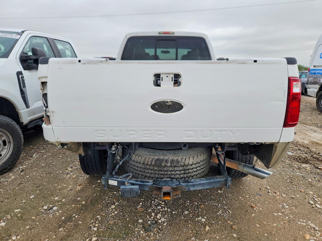 2009 Ford F250 Super Duty White vin: 1FTSW21569EB15781