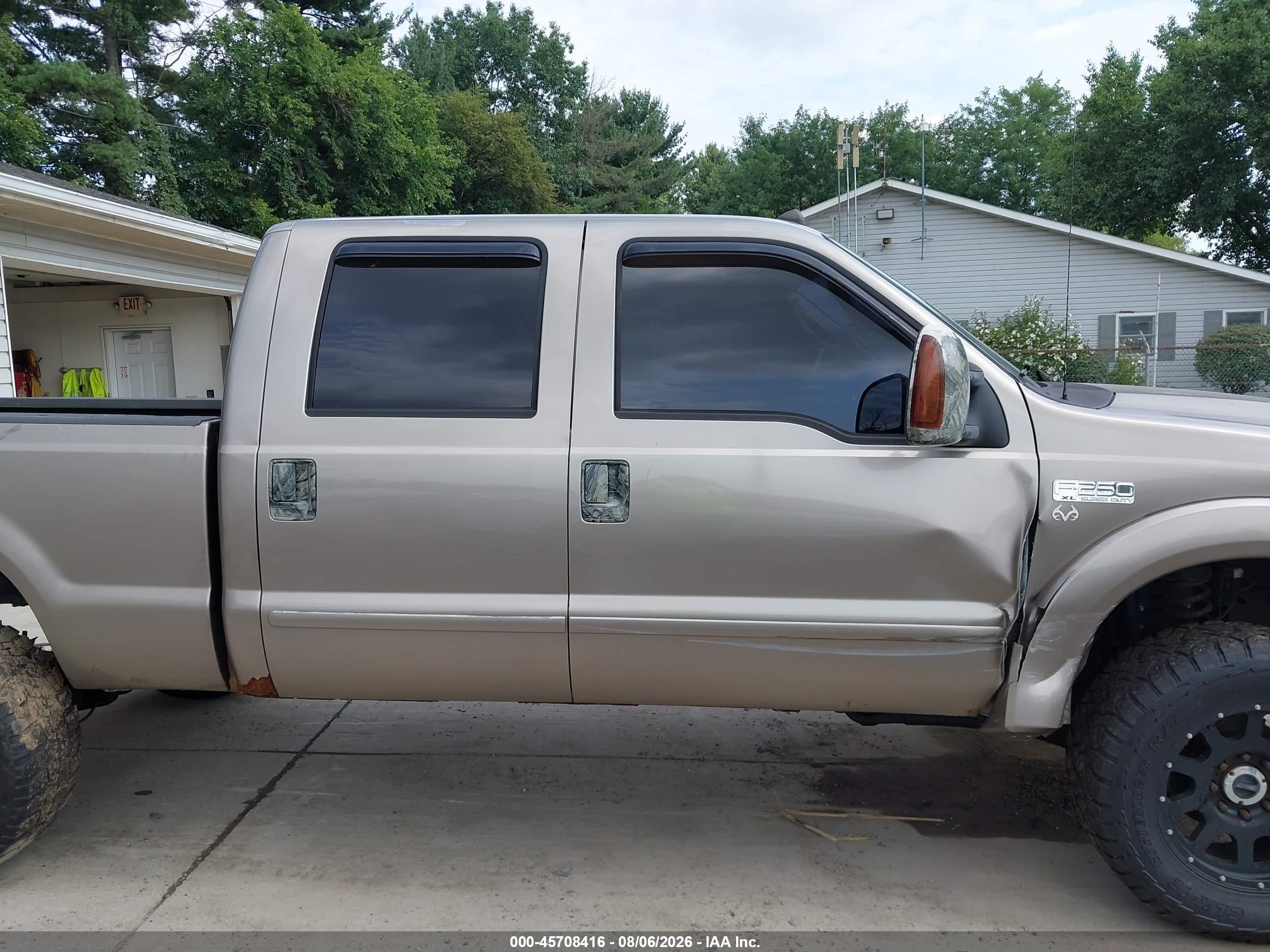 2005 Ford F-250 Lariat/xl/xlt Beige vin: 1FTSW21595EB64628