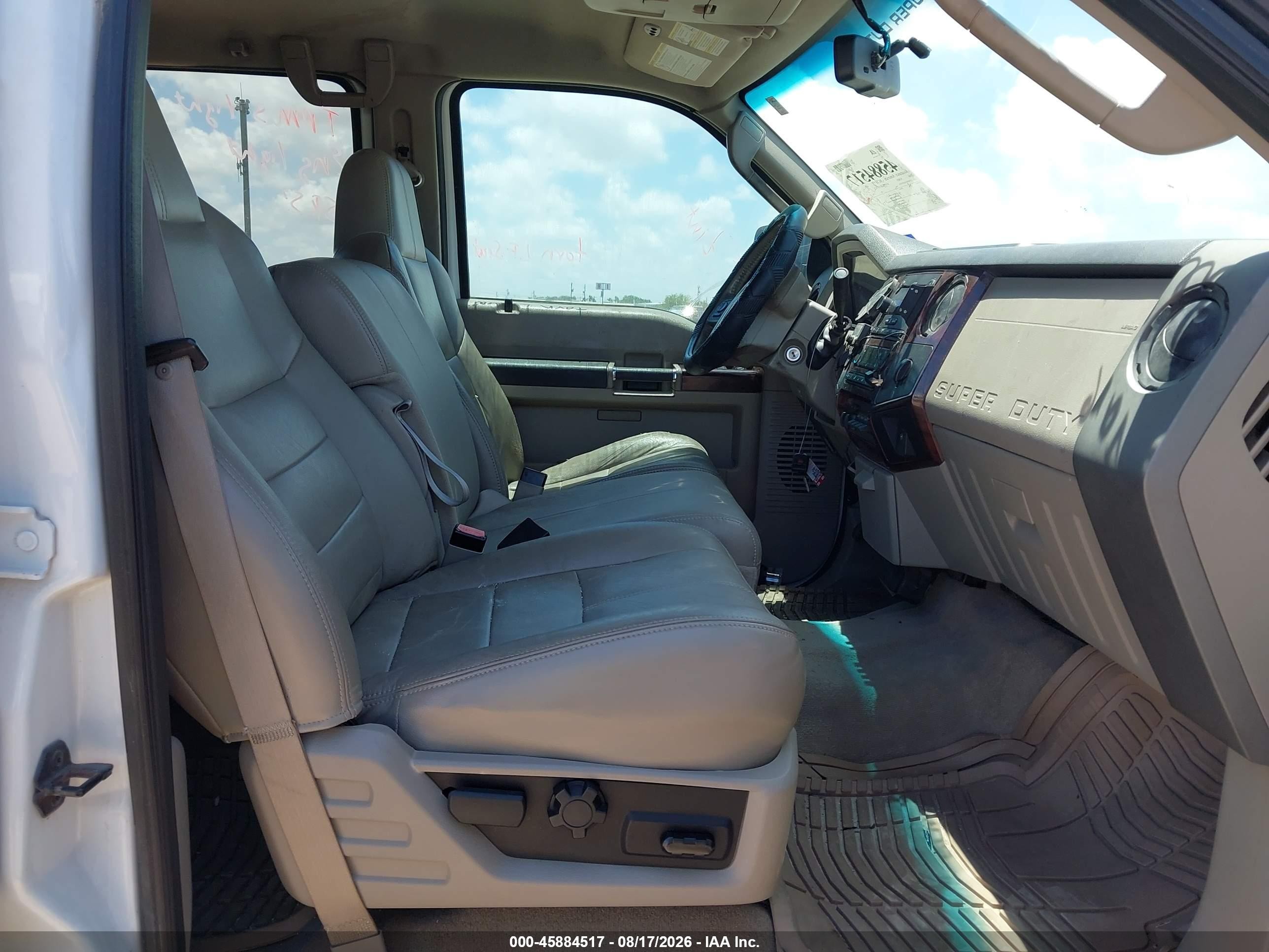 2008 Ford Super Duty F-250 Srw Fx4/king Ranch/lariat/xl/xlt White vin: 1FTSW215X8ED70576