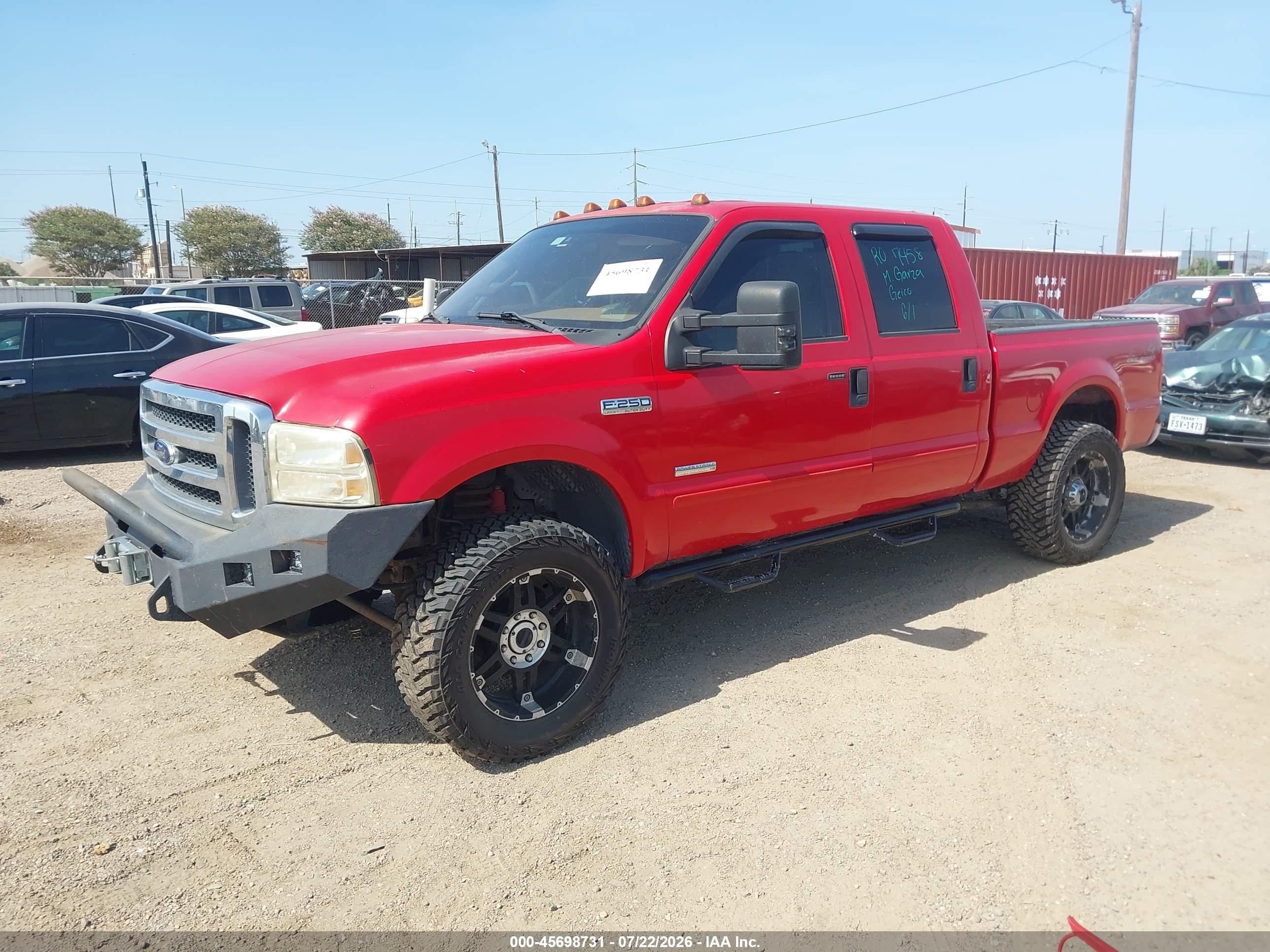 2005 Ford F-250   Red vin: 1FTSW21P05EC13569
