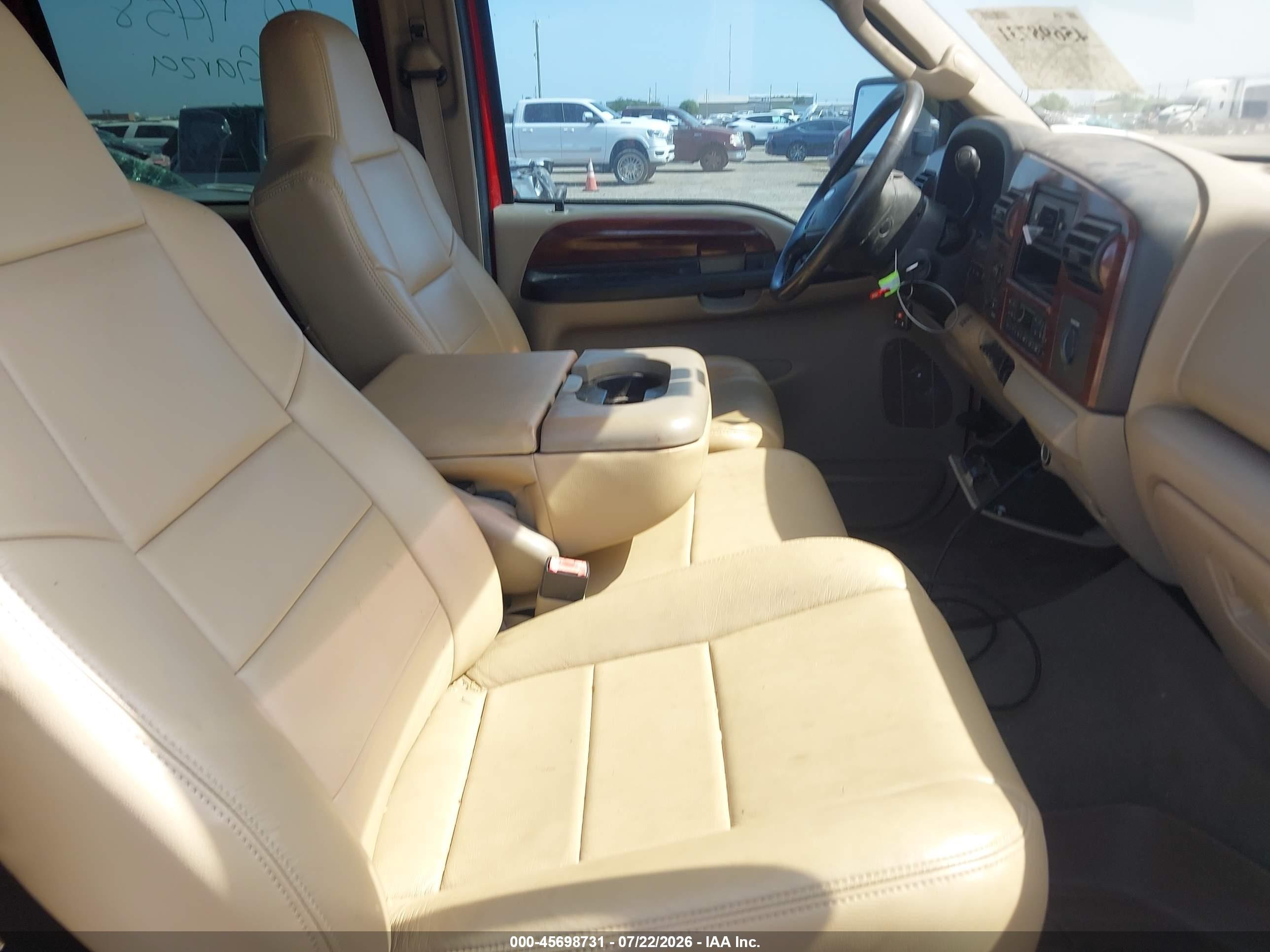 2005 Ford F-250   Red vin: 1FTSW21P05EC13569