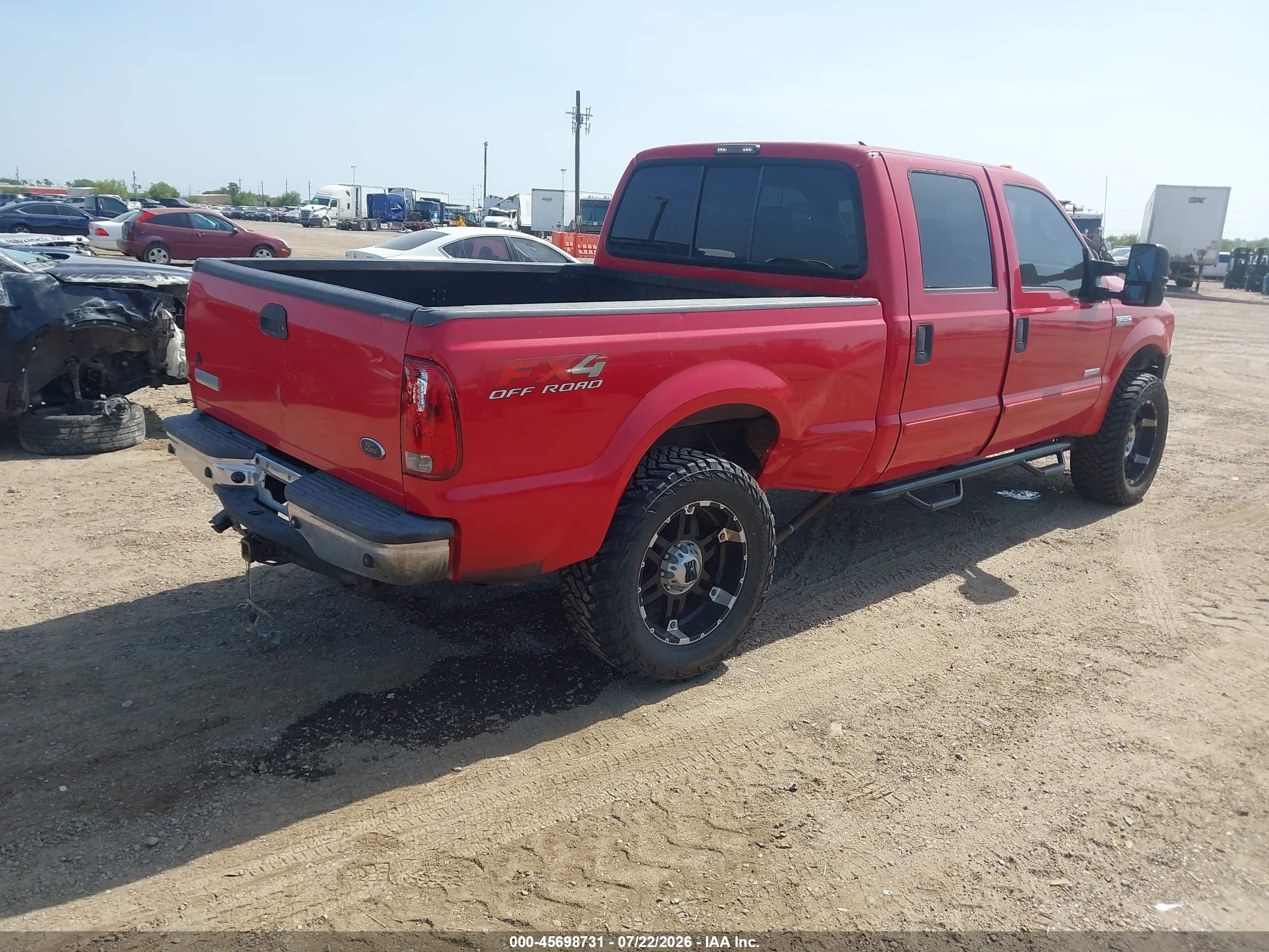 2005 Ford F-250   Red vin: 1FTSW21P05EC13569