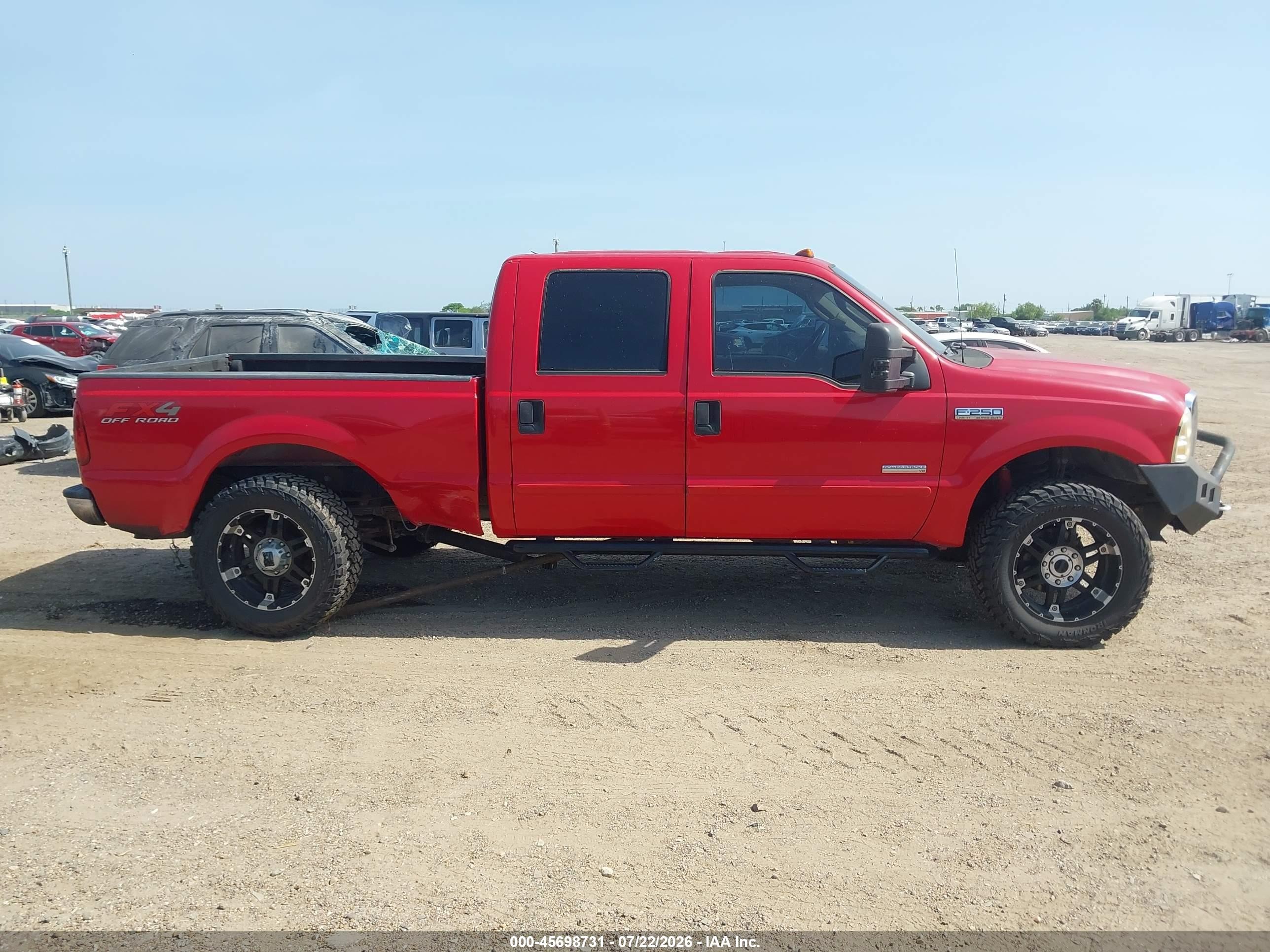 2005 Ford F-250   Red vin: 1FTSW21P05EC13569